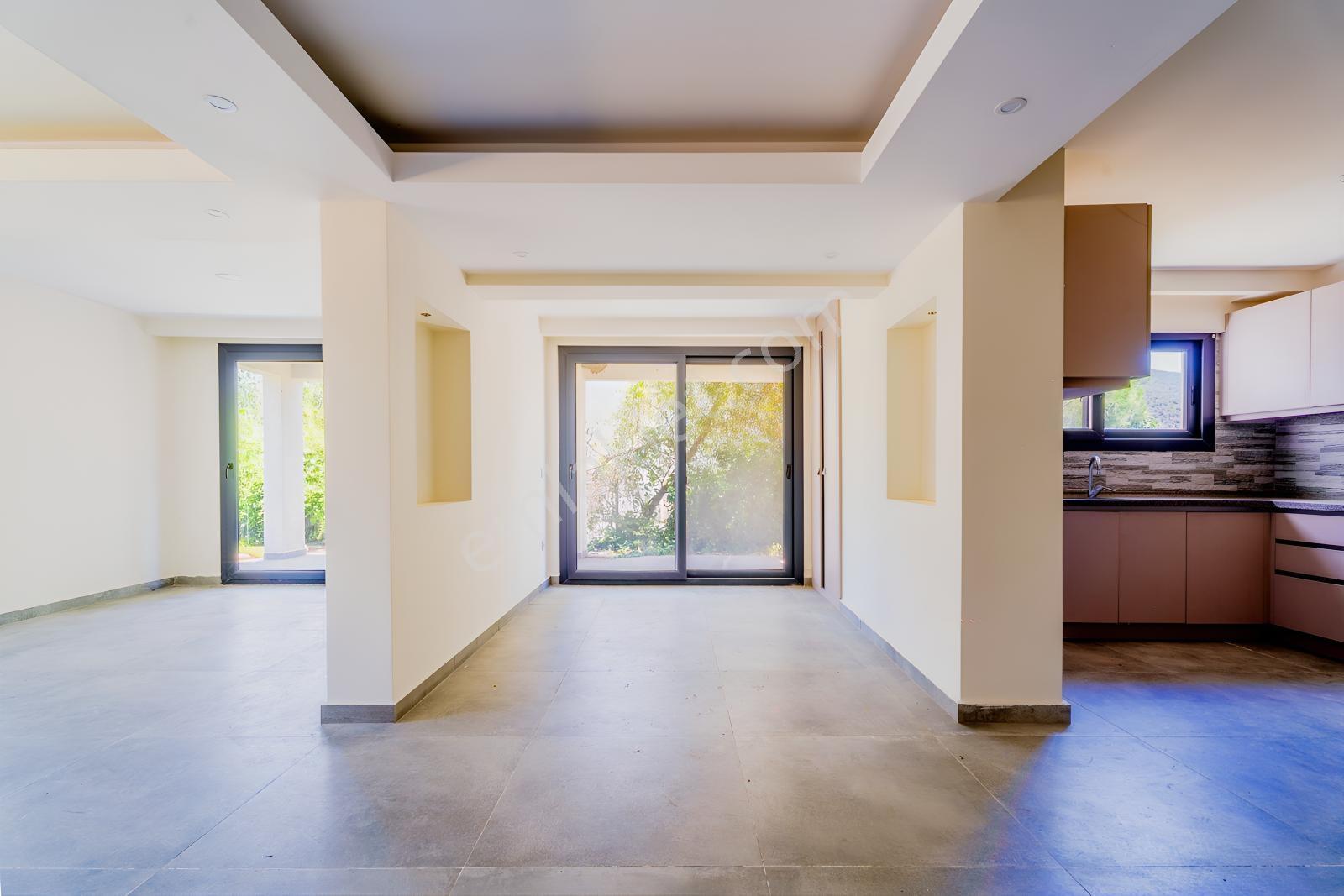 Bodrum Torba'da Satılık Denize Yakın 4+1 Yenilenmiş Villa - Görsel 13