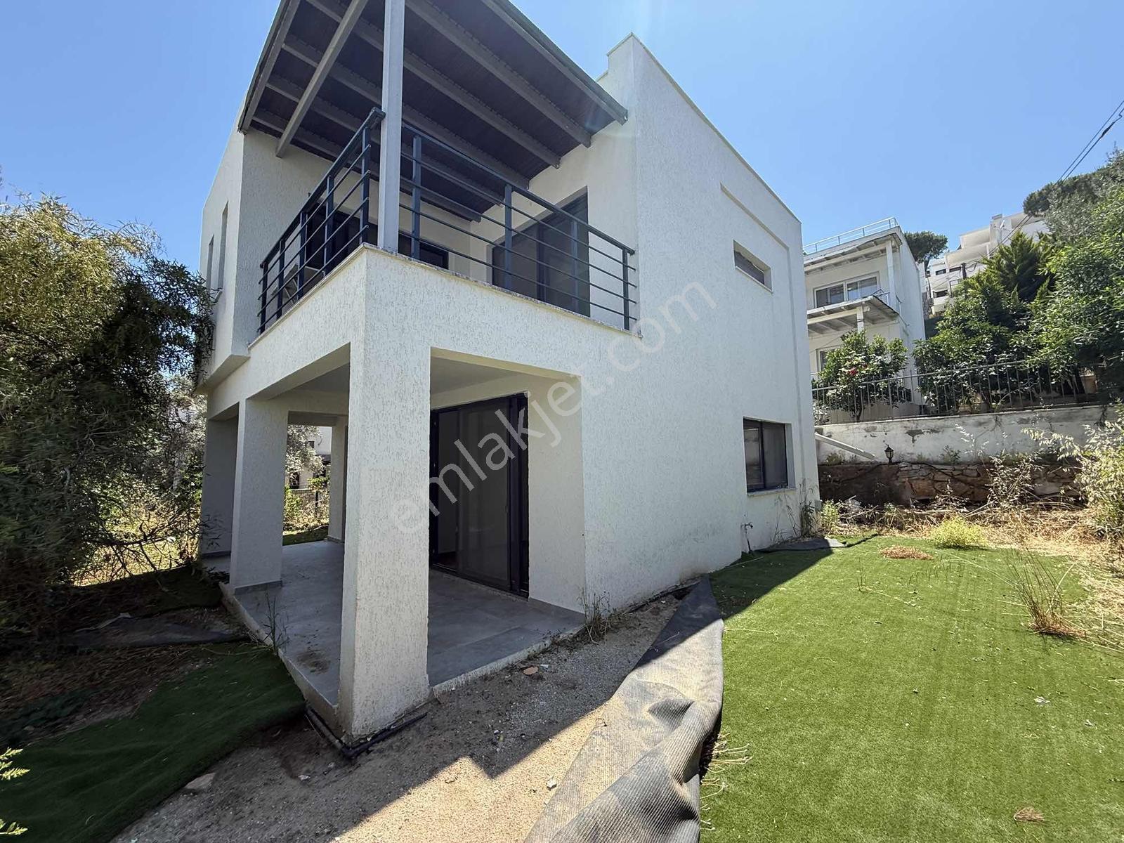 Bodrum Torba'da Satılık Denize Yakın 4+1 Yenilenmiş Villa - Görsel 22