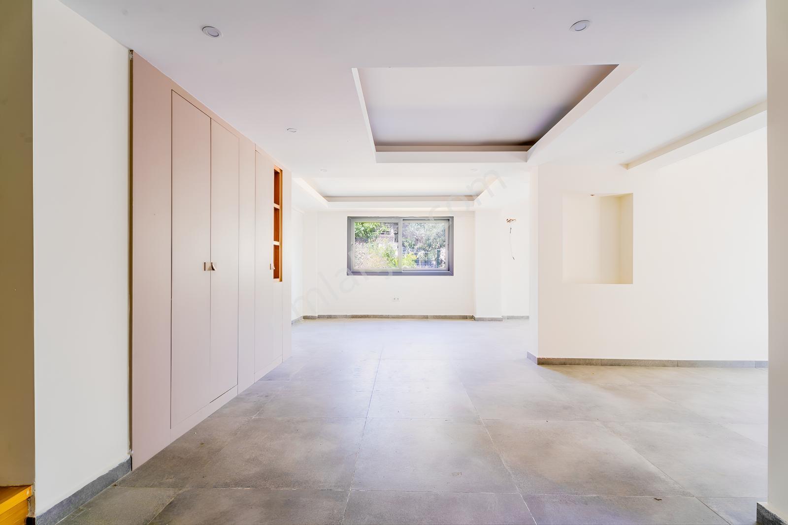 Bodrum Torba'da Satılık Denize Yakın 4+1 Yenilenmiş Villa - Görsel 19