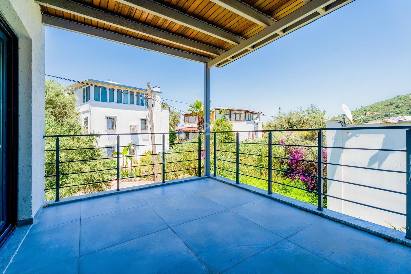 Bodrum Torba'da Satılık Denize Yakın 4+1 Yenilenmiş Villa - Görsel 32