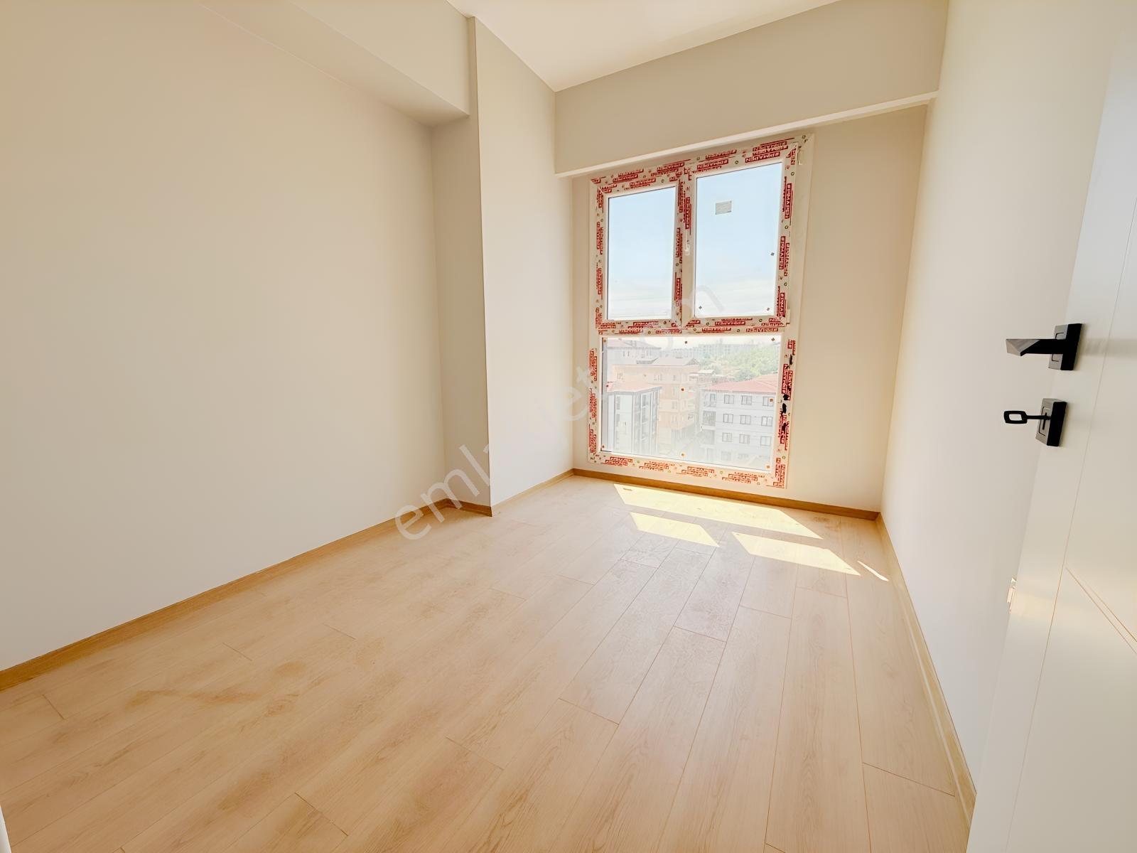 Velibaba Merkezde Site İçi Acil Satılık Manzaralı 2+1 Daire!! - Görsel 11