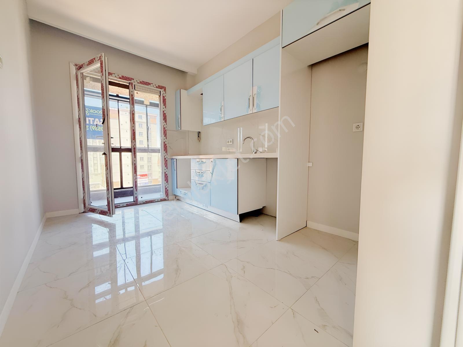 Velibaba Merkezde Site İçi Acil Satılık Manzaralı 2+1 Daire!! - Görsel 6