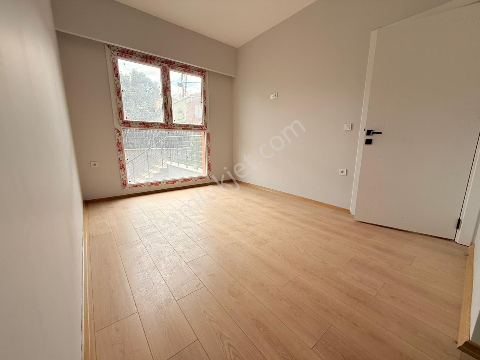 Pendik Velibaba Yakacık Caddesi Üzeri Meydan Konsept Projede 2+1 - Görsel 30