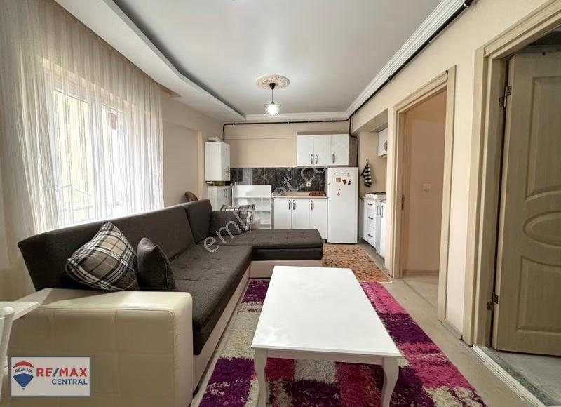 Remax Central'dan Mevlana Mah'de Satılık Arakat Eşyalı 1+1 Daire - Görsel 4