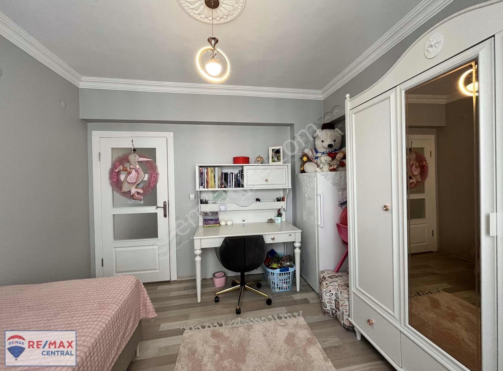 Remax Centralden Şeyhşamil'de Satılık Site İçi 3+1 Arakat - Görsel 21
