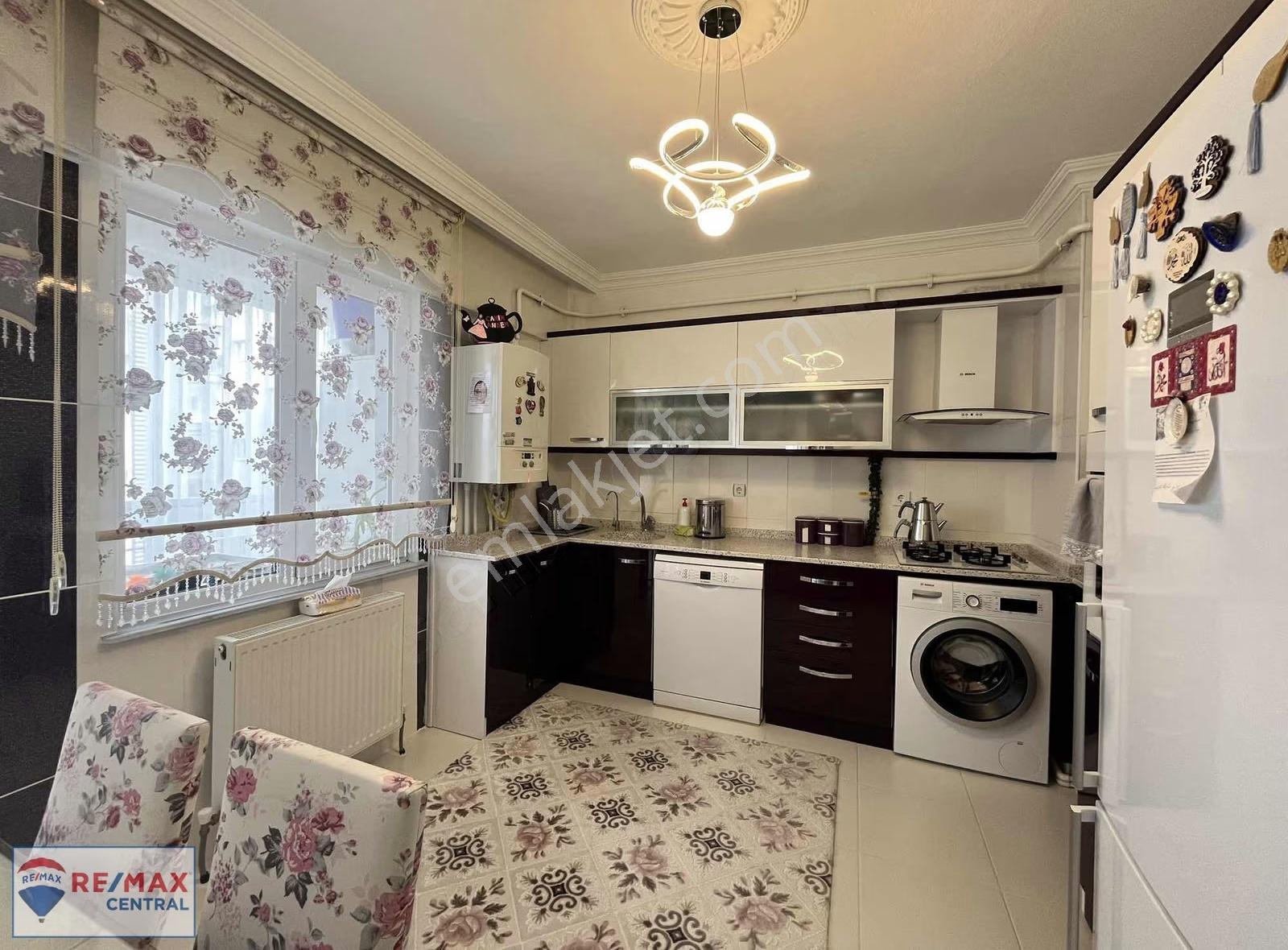Remax Centralden Şeyhşamil'de Satılık Site İçi 3+1 Arakat - Görsel 29