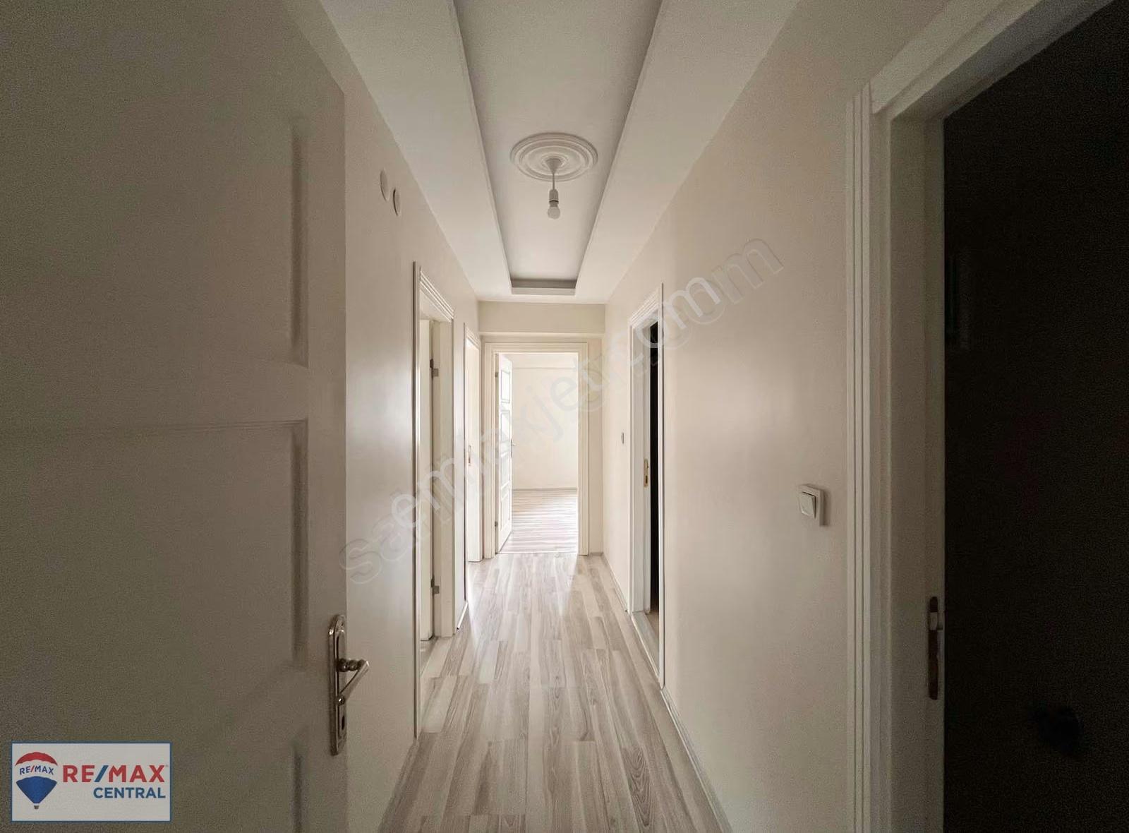 Remax Central'den Mehmet Akif Mahallesin'de 4+1 Kiralık Daire - Görsel 20