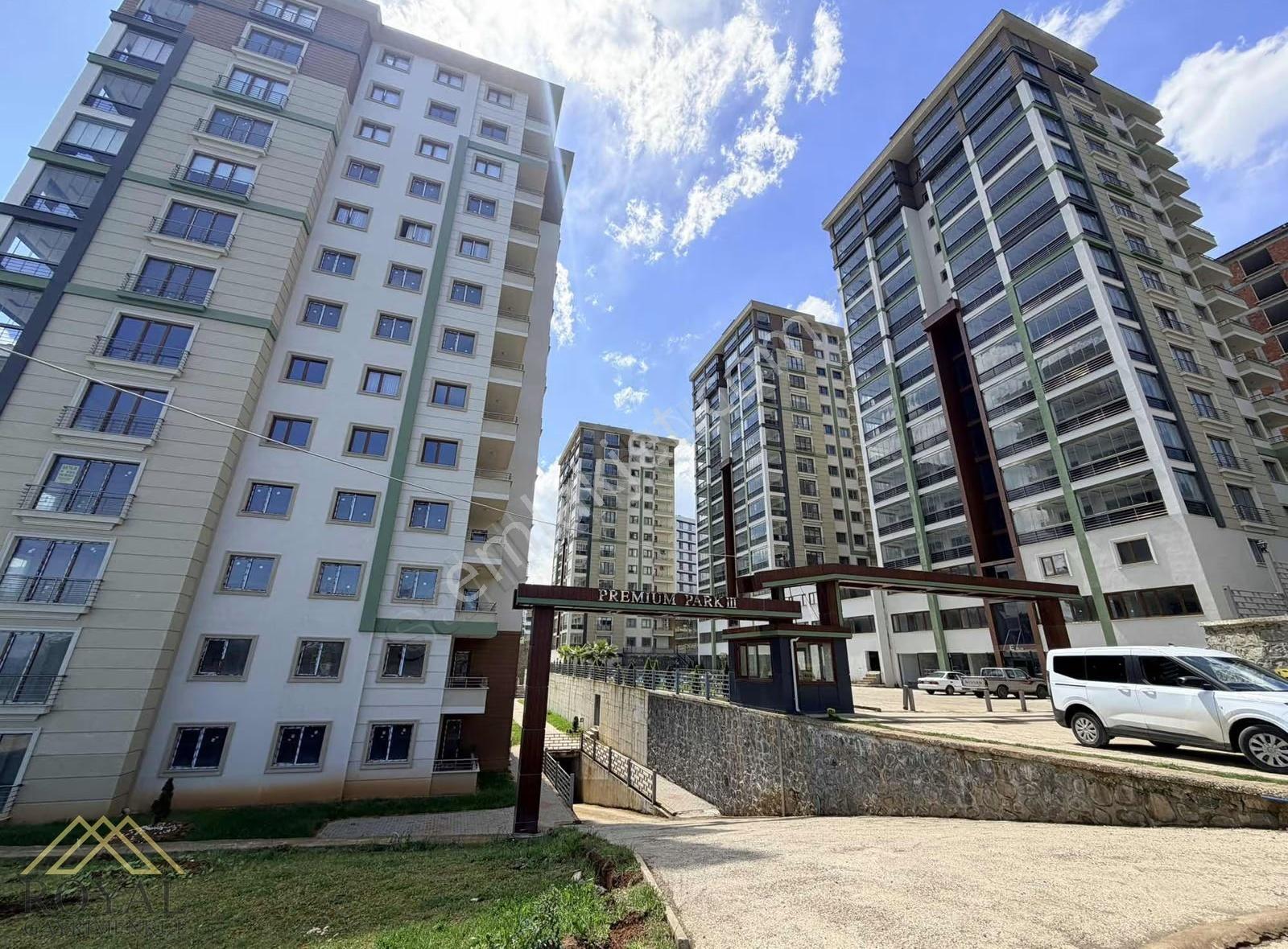 Yalıncakta 13. Kat Deniz Manzaralı Satılık Sıfır 3+1 Daire - Görsel 4