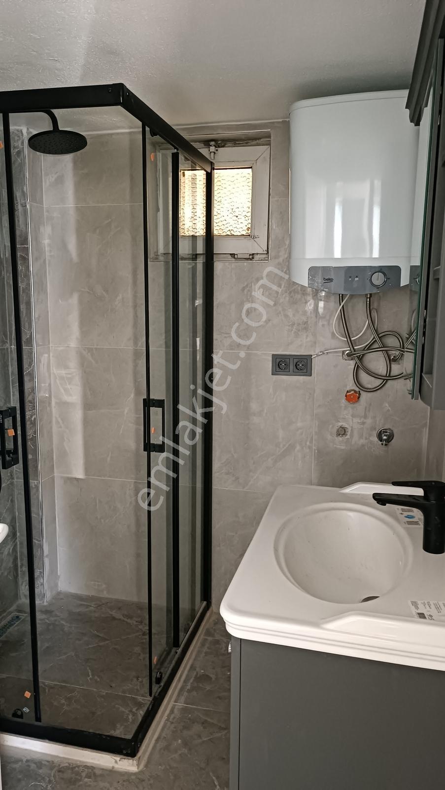 Sarıana Da Kıralık 1 Oda Salon Sık Ve Masrafsız Daıre - Görsel 17