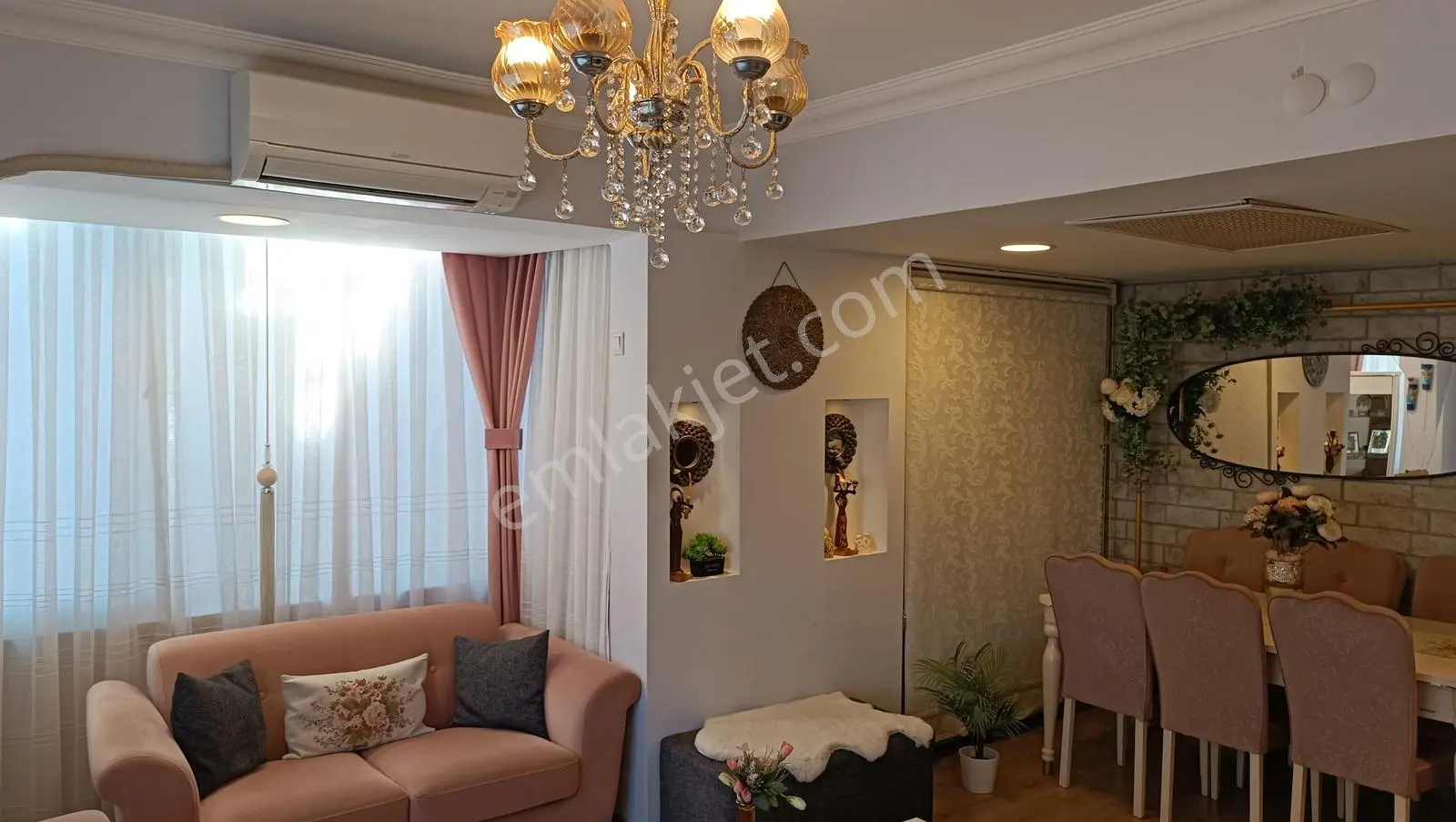 Marmarıs Merkezde 2 Adet Satılık Duz Daıre