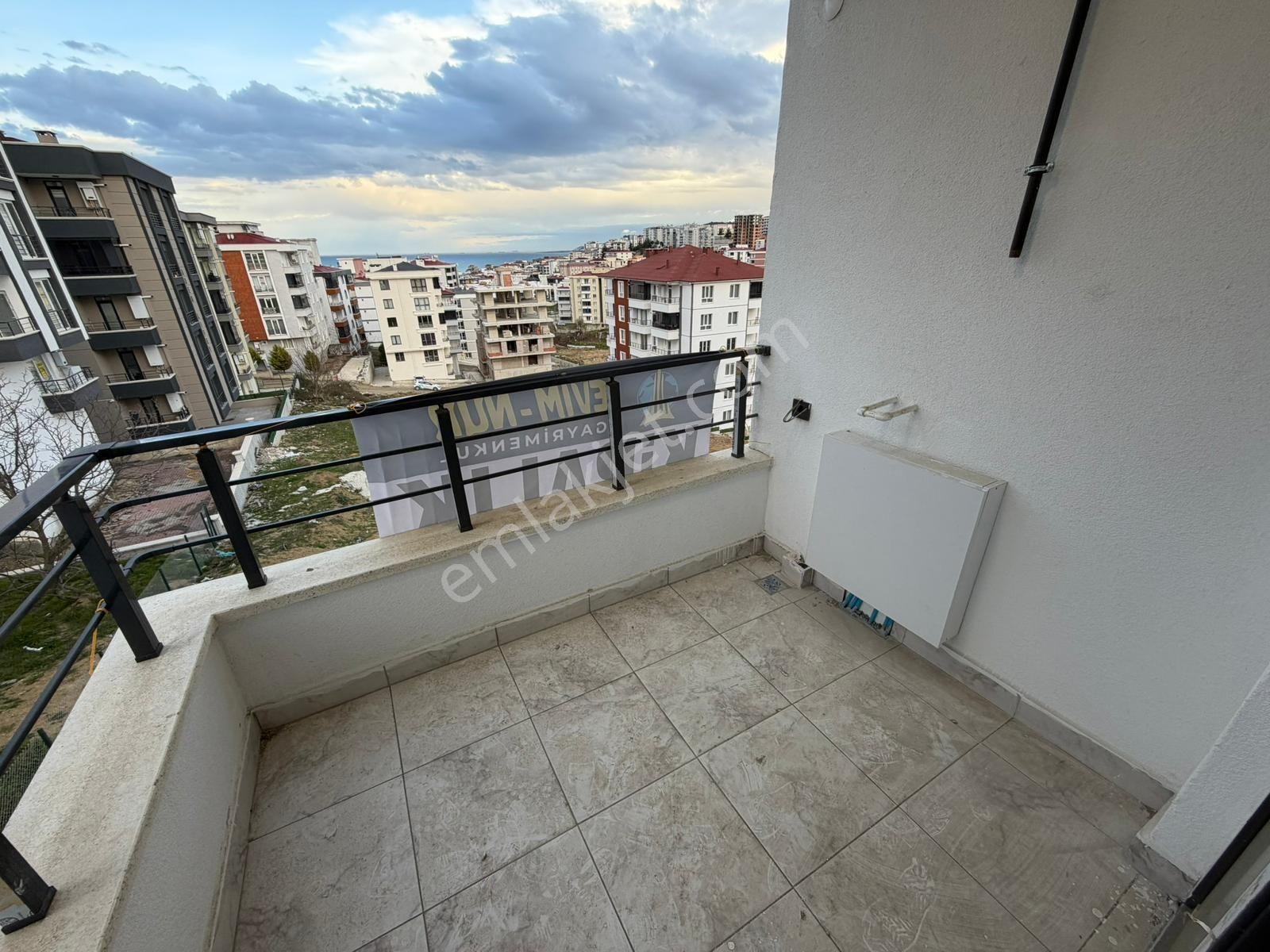 Evim-nur'dan Körfez Mh 1+1 55m2 Deniz Manzaralı Tramvaya Yakın Kiralık Daire - Görsel 6