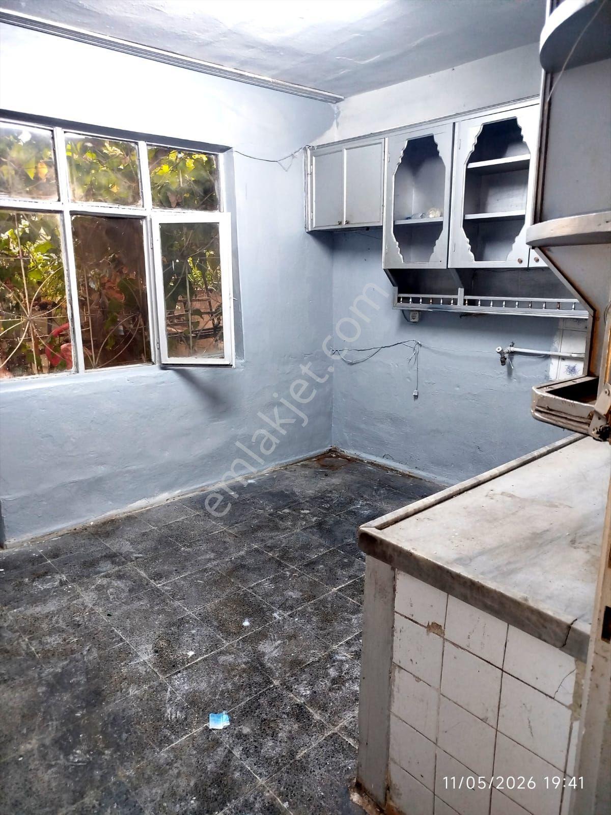 İzmir Buca İnönü Mah 3+1 150 Mk Ucuz Ayrı Mutfak Bahçeli Geniş Kiralık Daire - Görsel 3