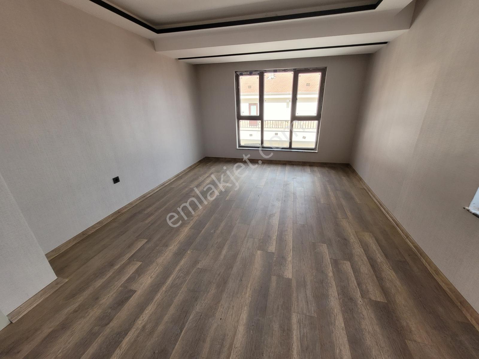 Yeni Binada İskanı Alınmış Full+full Yapılı Katta Sıfır Daire !! - Görsel 23