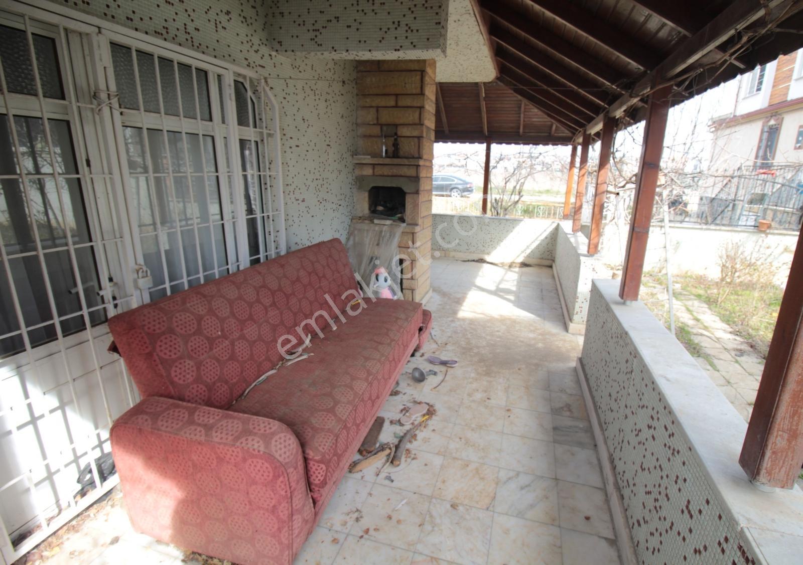 Yeni Çiftlikte Denize 250 M Mesafede 3 Katlı Satılık Villa+arsa - Görsel 16