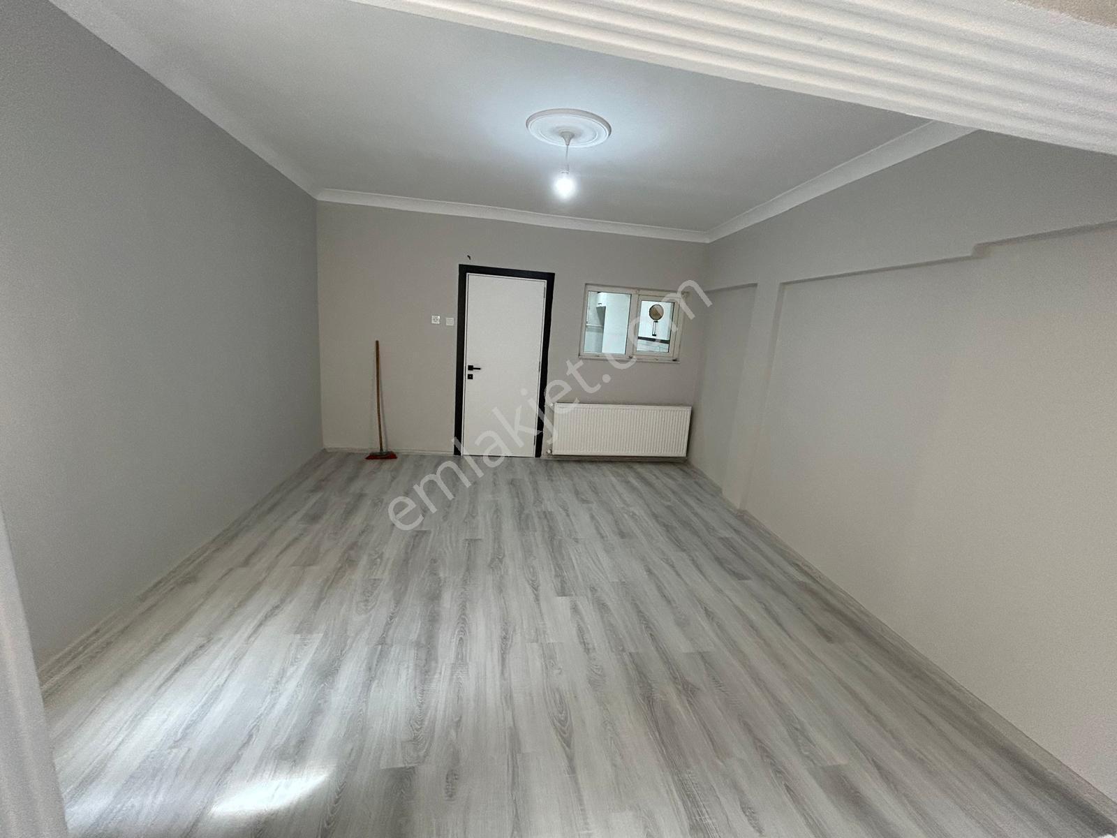 Canyapı'dan Köylü Garajında 2+1'den Bozma 2+0 Dükkan Üzeri - Görsel 5