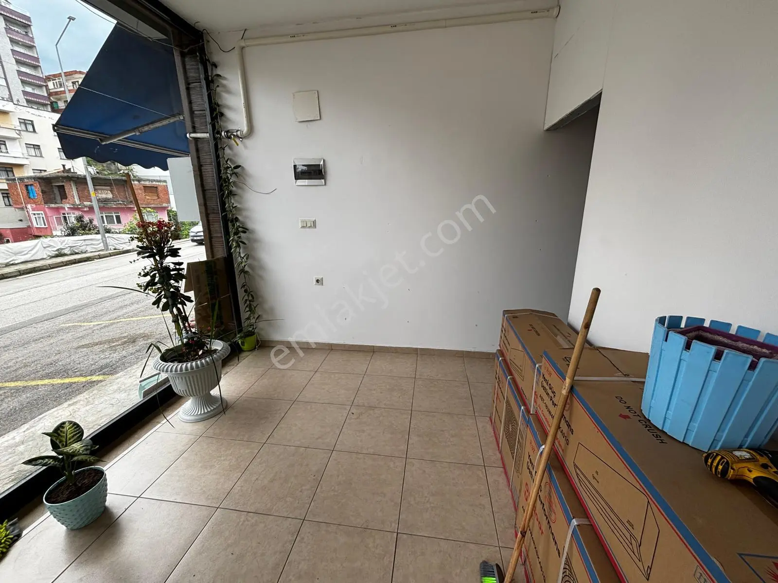 Deha Emlaktan Kiralık Dükkan Yaylacıkta - Görsel 3