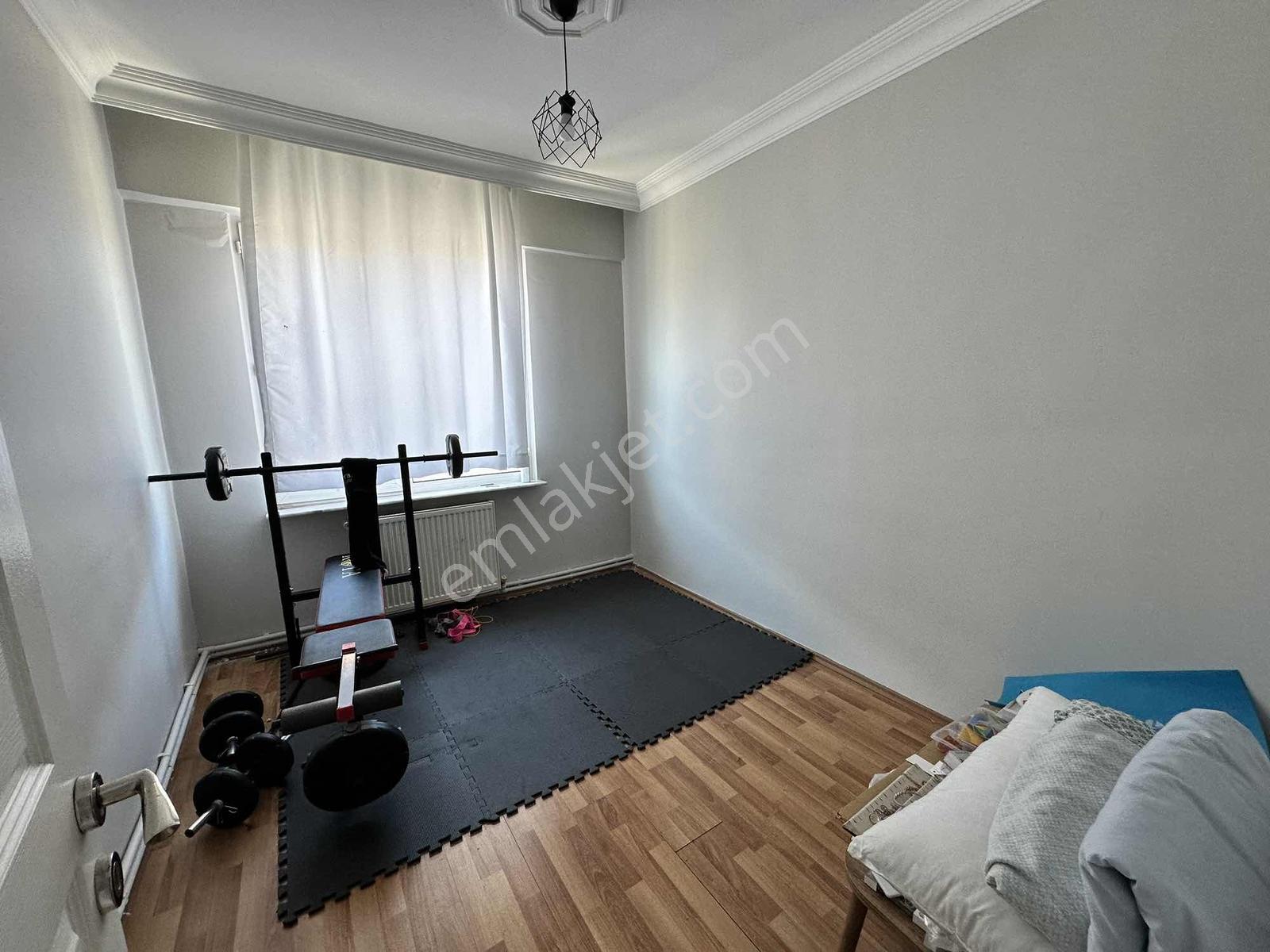 Engin Erdem'den Merter Mete Sokakta 3+1 Temiz Kiralık Daire! - Görsel 12