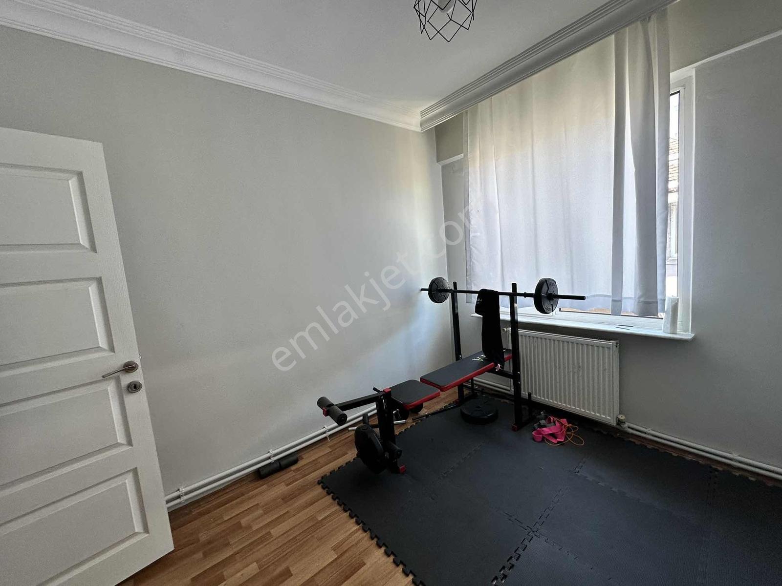 Engin Erdem'den Merter Mete Sokakta 3+1 Temiz Kiralık Daire! - Görsel 22