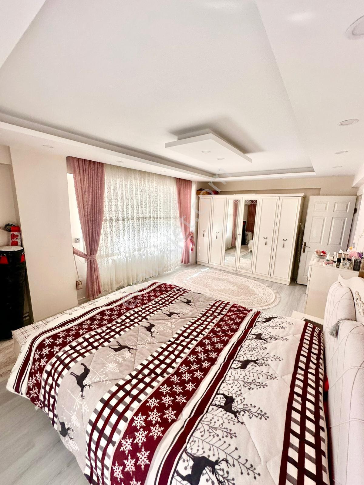 ▇altınkum'da Merkezi Konumda Masrafsız Arakat Geniş 3+1 Daire - Görsel 3