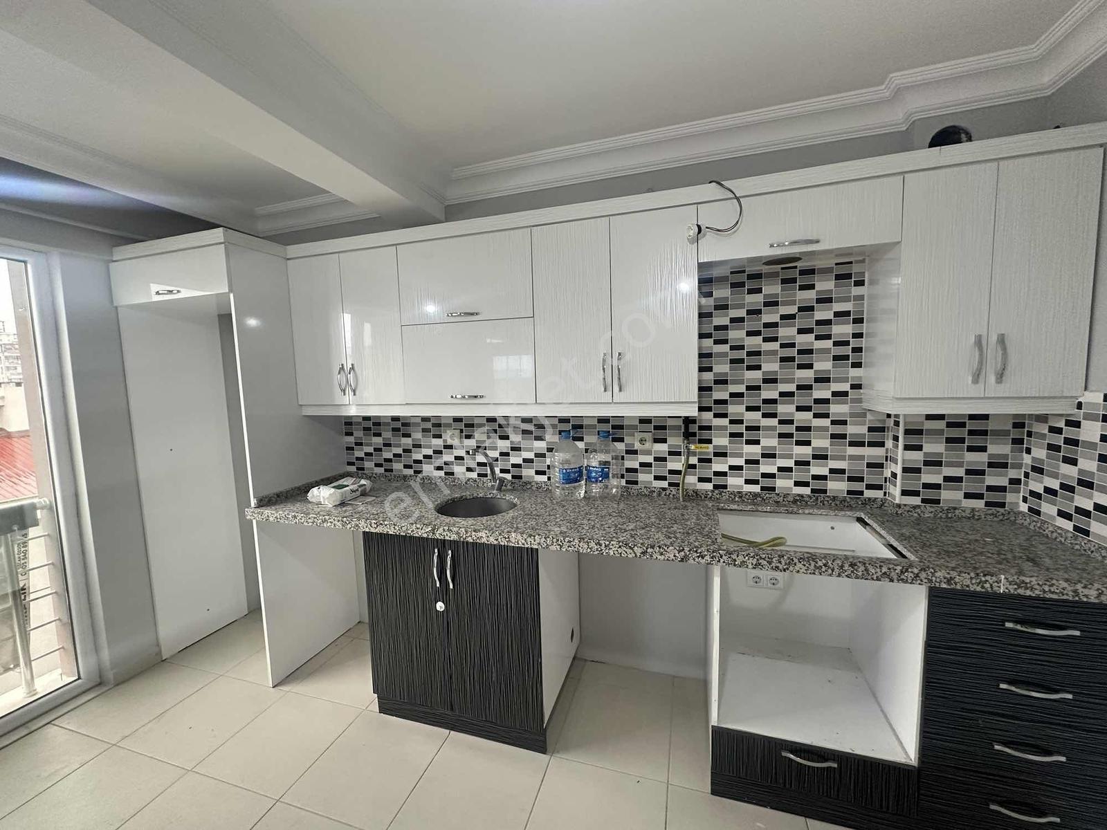 Truva'dan Atakent Mah.-merkezi Konum-kapalı Mutfak Kiralık 3+1 - Görsel 27