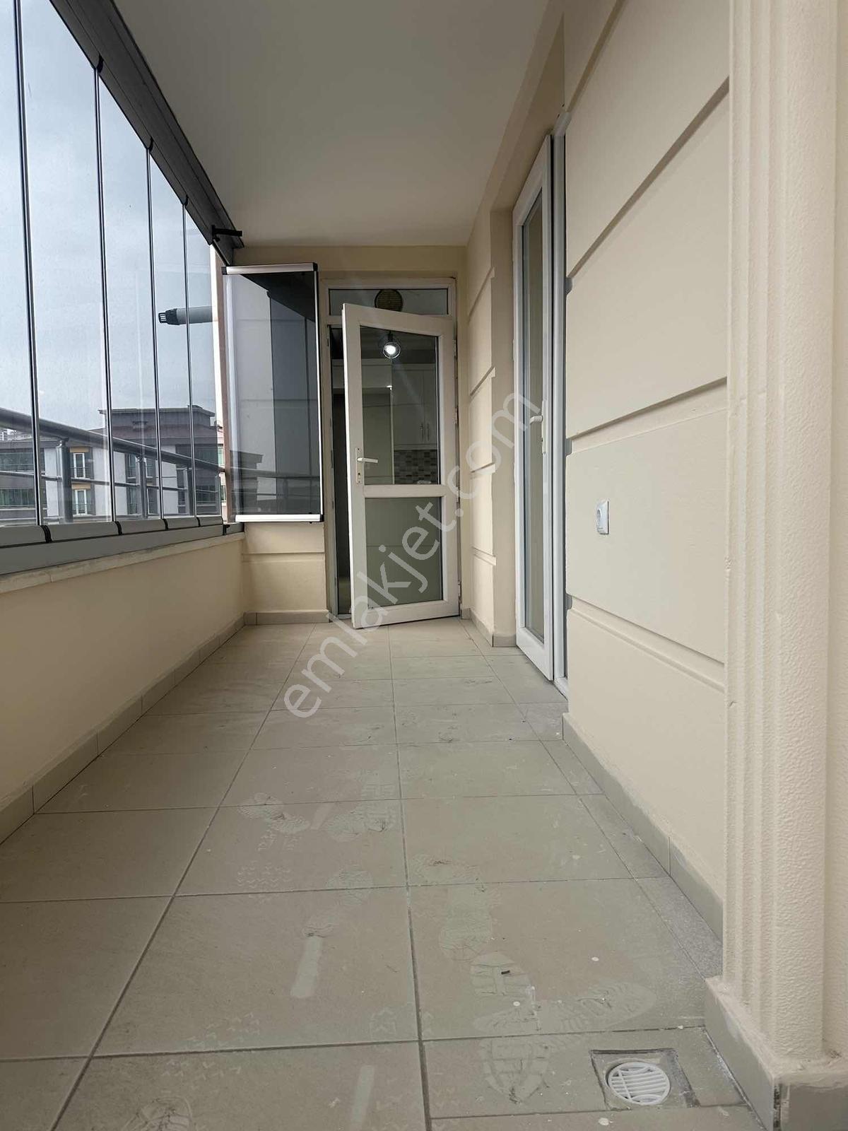 Truva'dan Atakent Mah.-merkezi Konum-kapalı Mutfak Kiralık 3+1 - Görsel 3