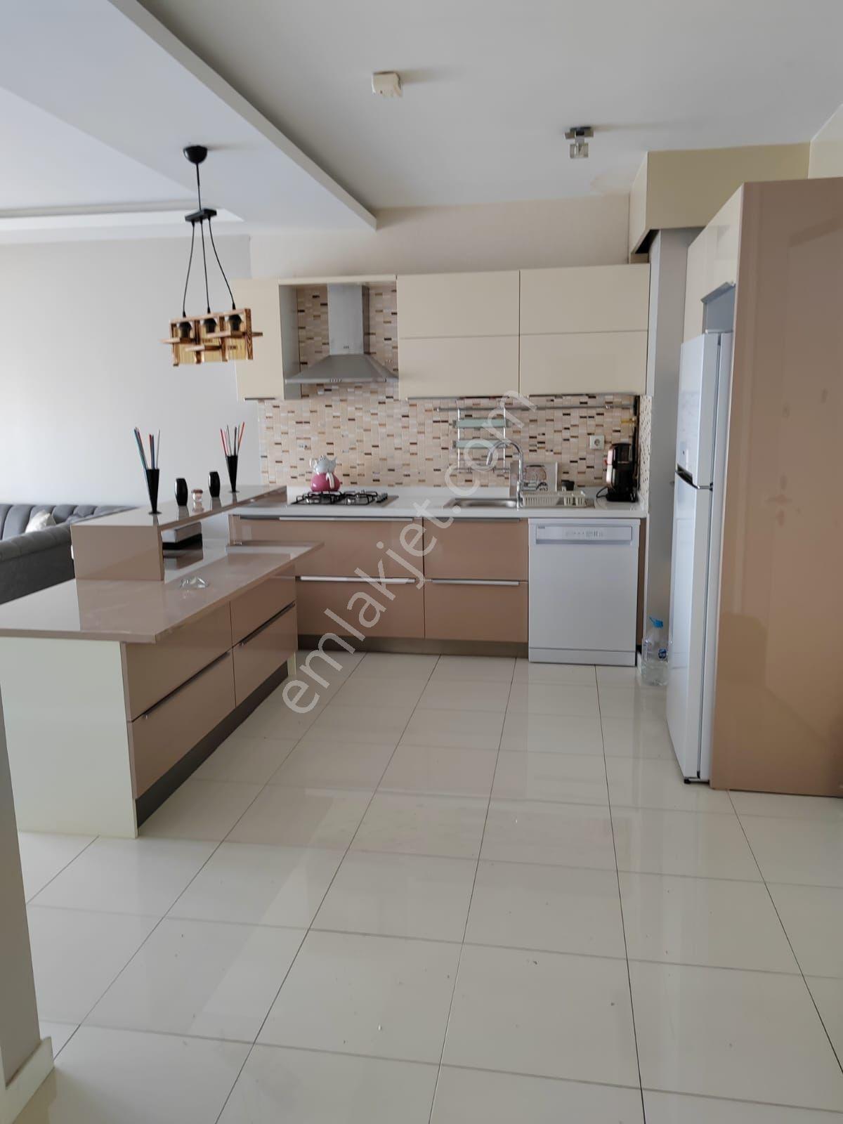 Sinpaş Altın Oran Göl Evlerinde 1+1 Eşyalı Satılık Daire - Görsel 2