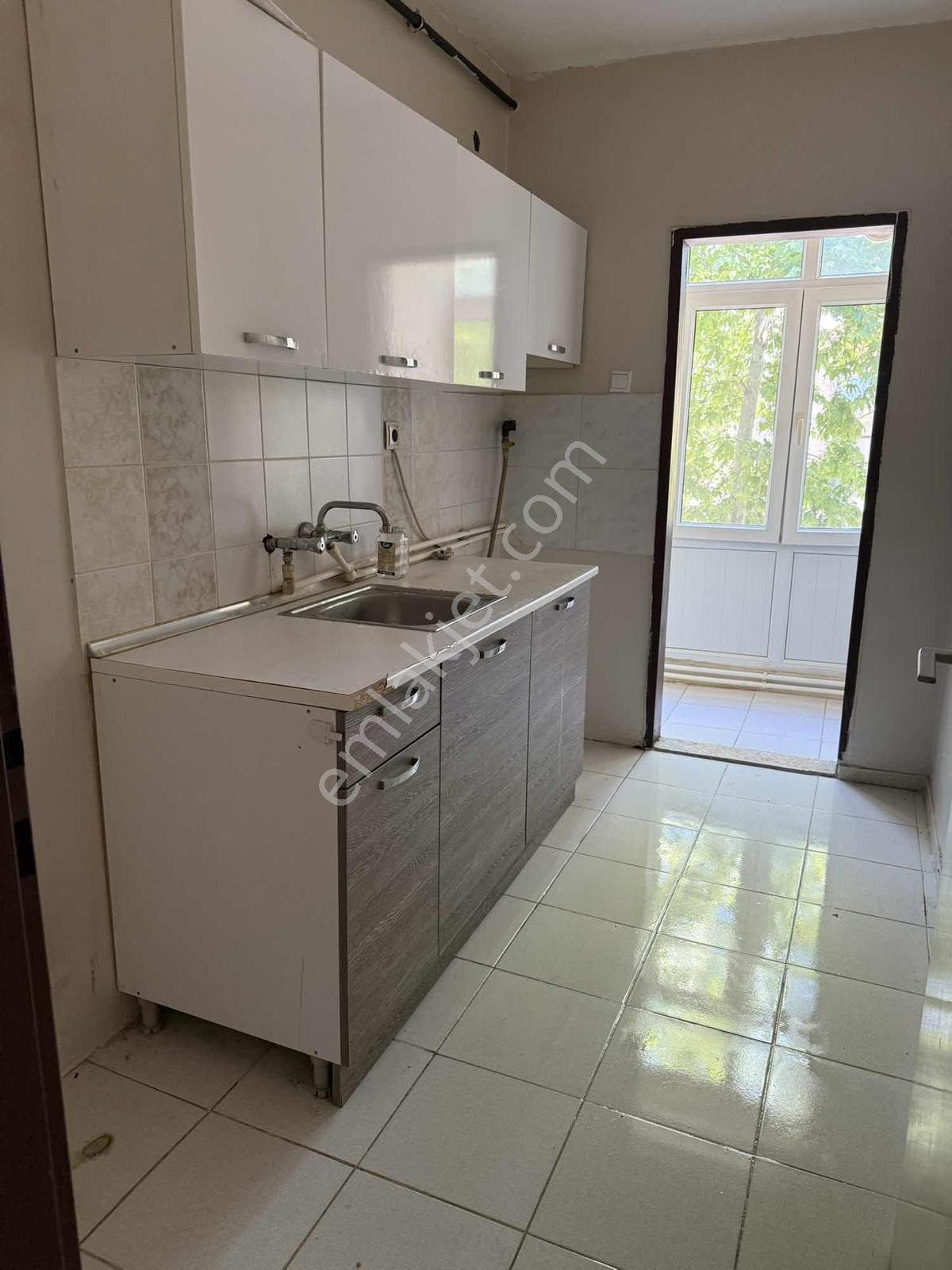 Yenişehir Mah Göçmen Konutları 4015 Adada Güney Cephe 2+1 - Görsel 11