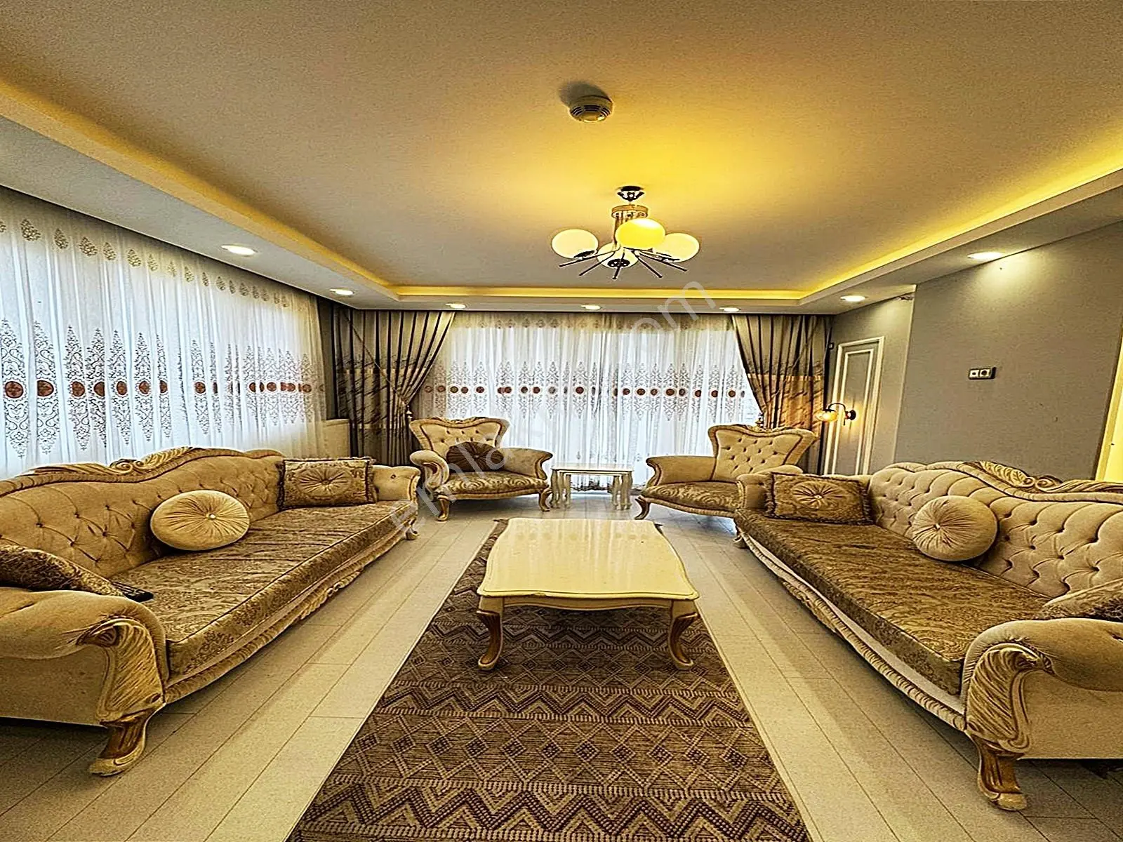 Şehirin İçinde Tatil Konforu Mert Lıfe Sitesinde Sizi Bekliyor