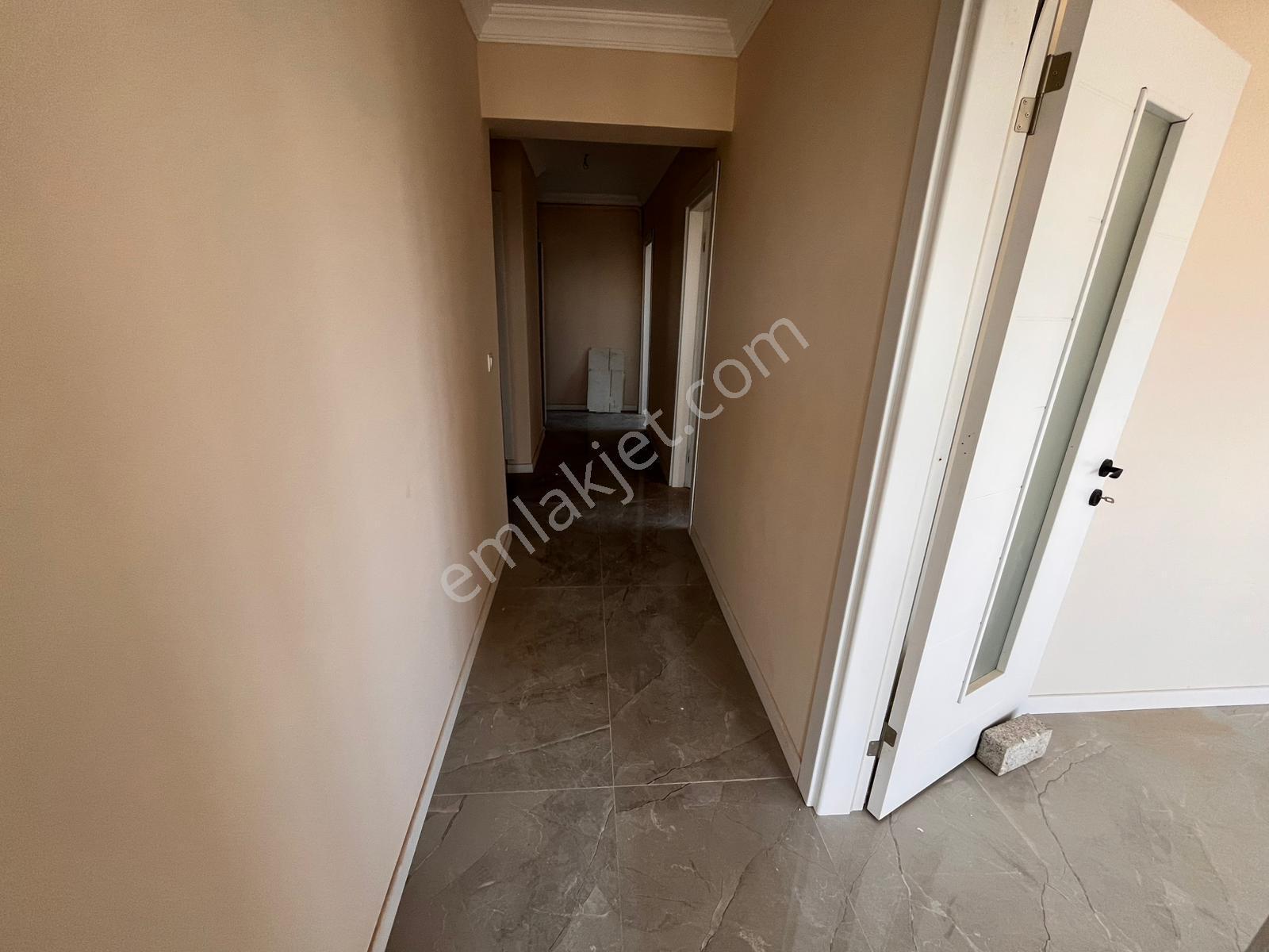 Akgedik Zeki Emlak'tan Manisa Akgedik Mahallesinde Site İçinde Satılık 2+1 Kapalı Mutfak Daire - Görsel 28