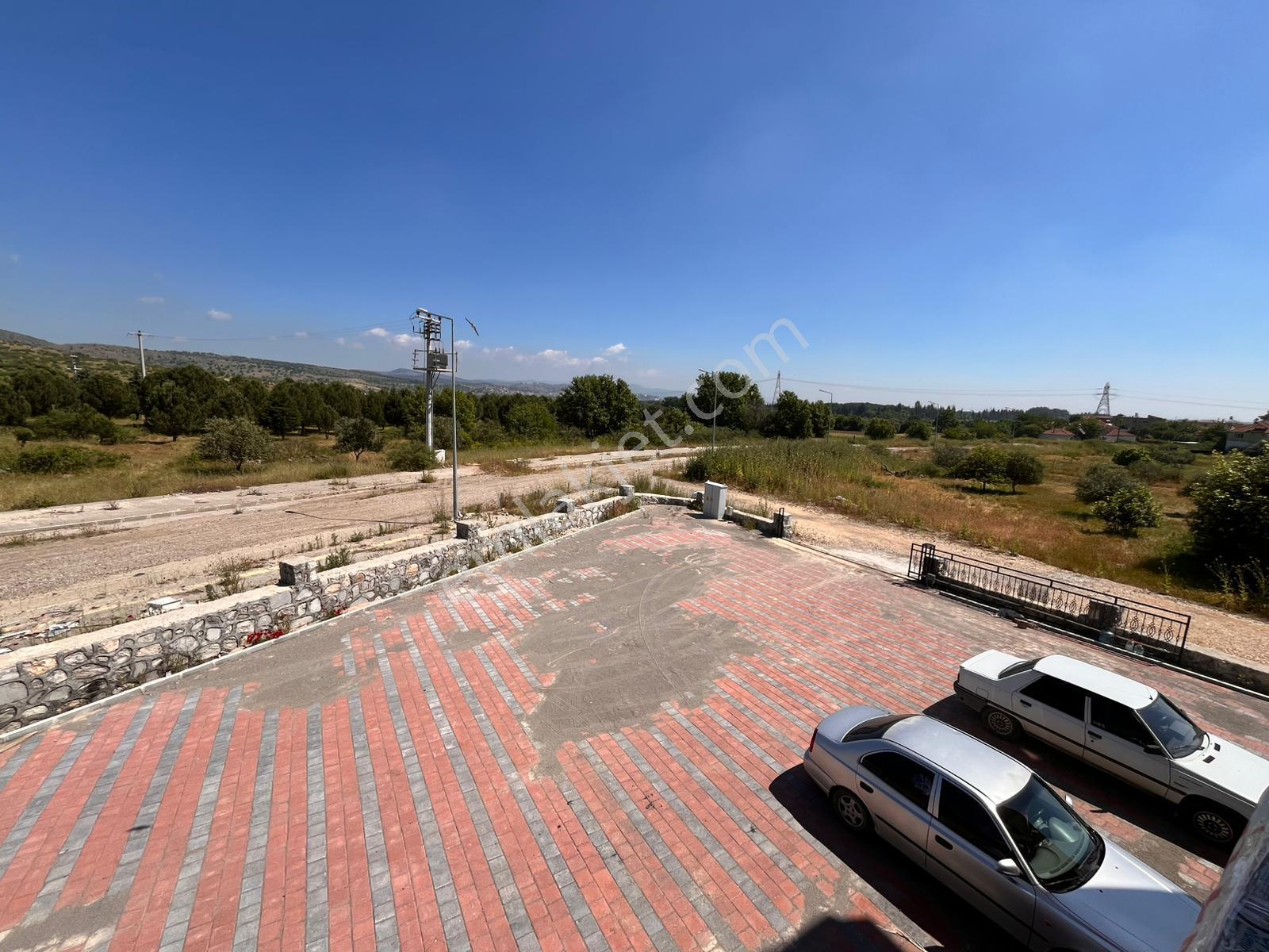 Akgedik Zeki Emlak'tan Manisa Akgedik Mahallesinde Site İçinde Satılık 2+1 Kapalı Mutfak Daire - Görsel 35