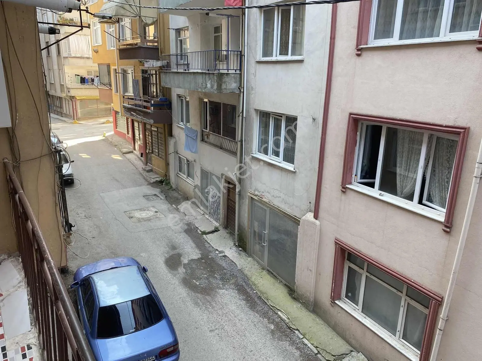 Karamürsel Salı Pazarı Mevkii Arakat Kiralık Geniş 1+1 Daire - Görsel 13