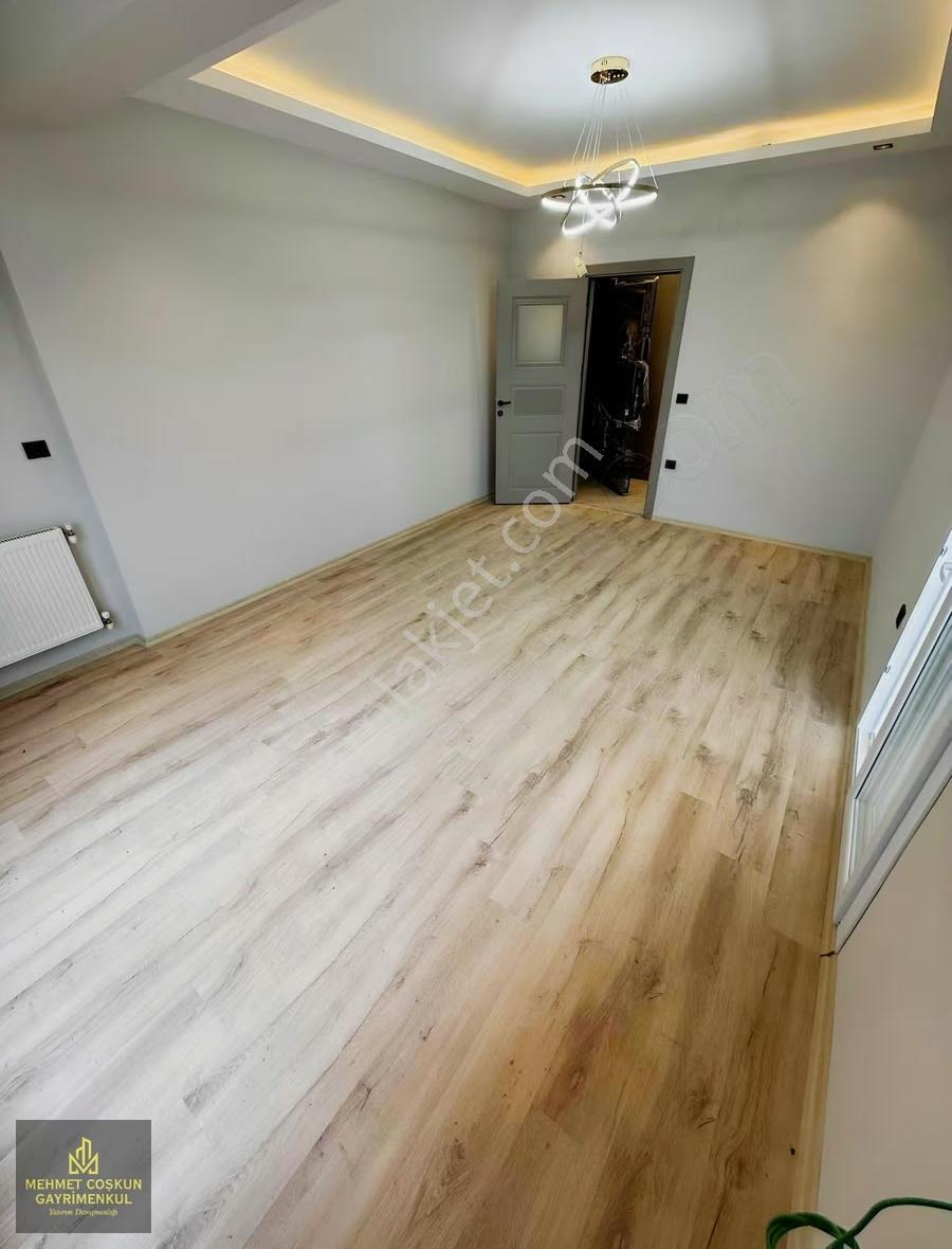 Mithatpaşada Kanal Üzerinde Sıfır Satılık Cazip Daire - Görsel 2