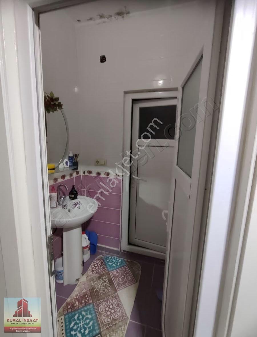 Cumhuriyet Mahallesi'nde Satılık 3+1 Mustakil Ev. - Görsel 4