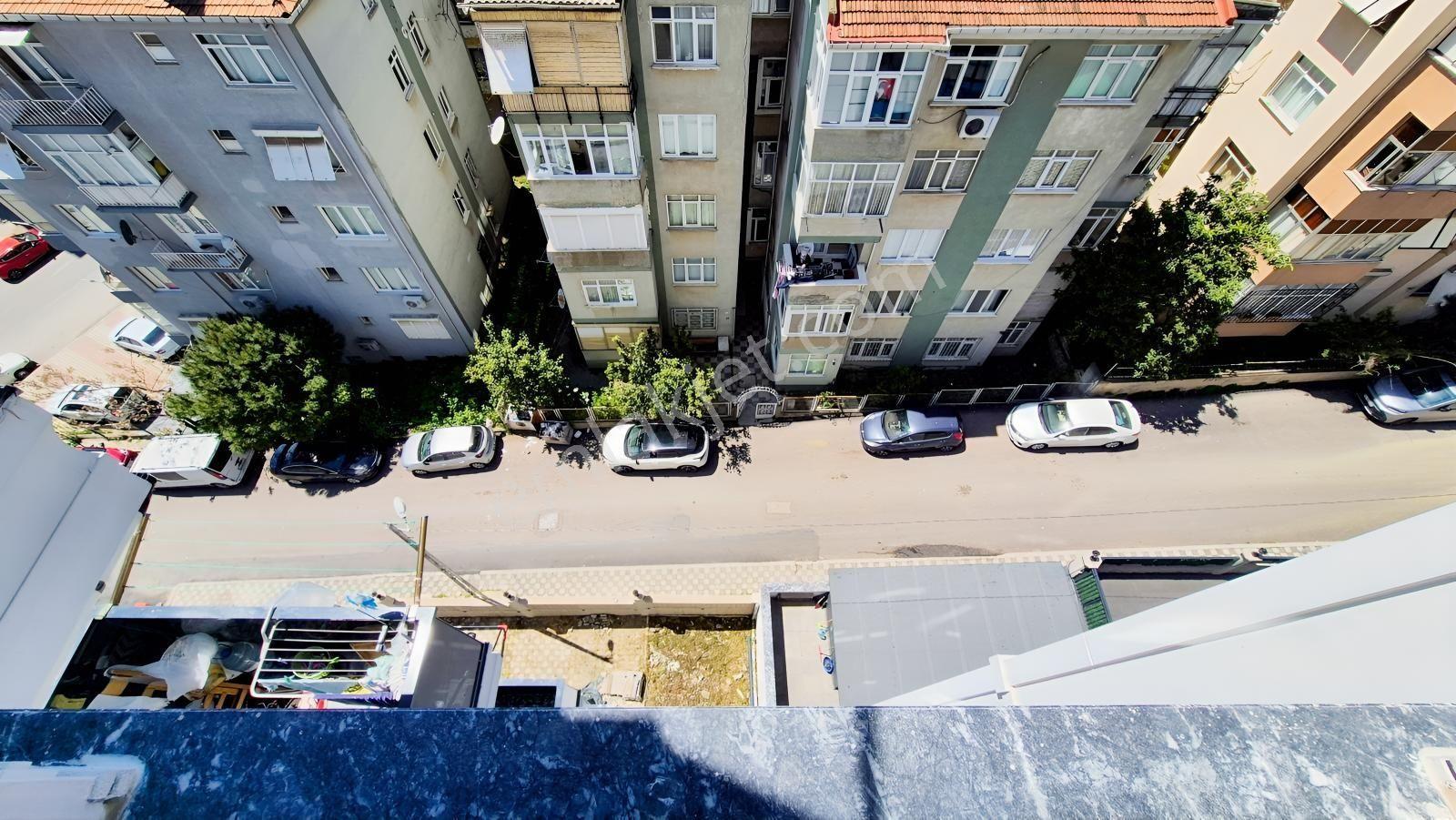 Kartal Da Güvenlikli Site İçerisinde İskanlı Satılık 2+1 Daire - Görsel 22