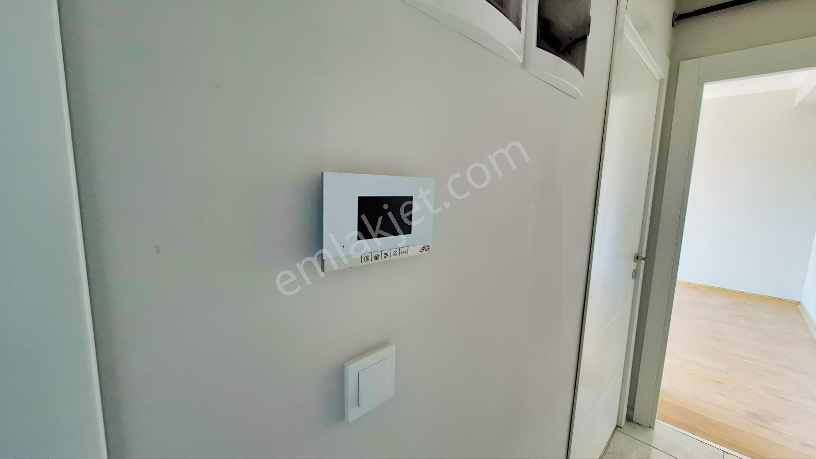 Kartal Da Güvenlikli Site İçerisinde İskanlı Satılık 2+1 Daire - Görsel 16