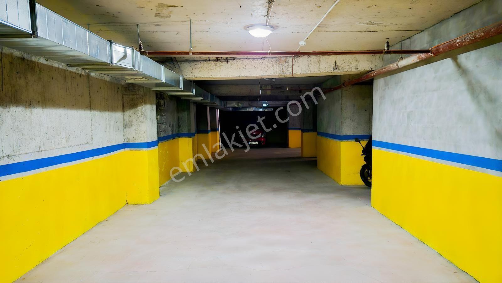 Kartal Da Güvenlikli Site İçerisinde İskanlı Satılık 2+1 Daire - Görsel 28