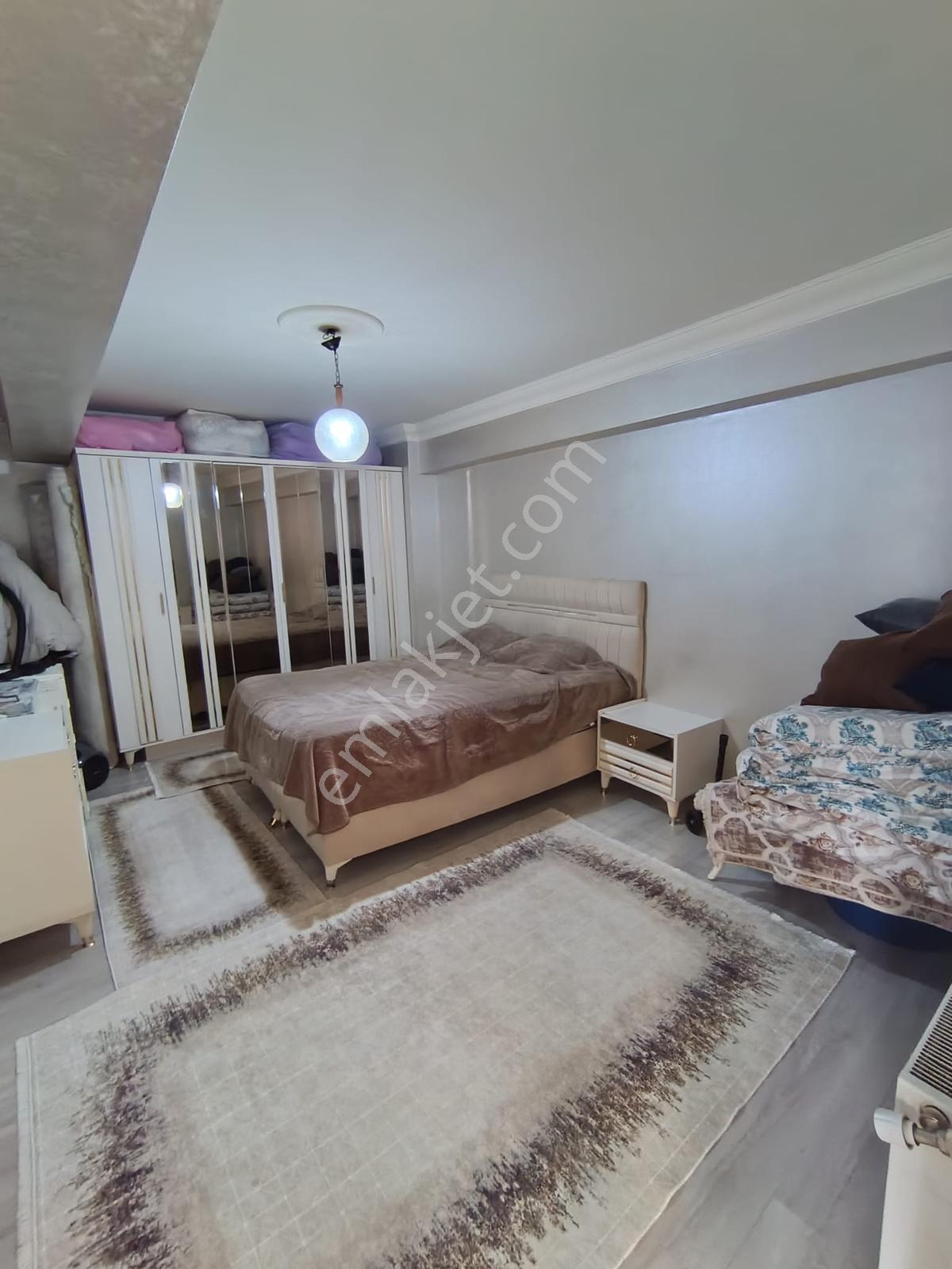 Beyoğlu Hacıahmet Mah. Satılık Yüksek Giriş 1+1 İskanlı 70m² - Görsel 5