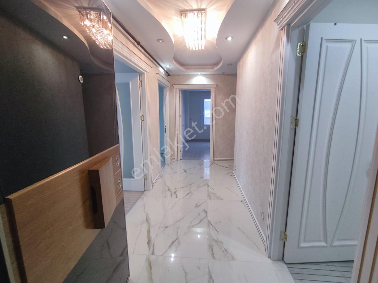 Beykent Gym'den Mezitli Akdenizde Havuzlu Saunalı Lüks Site İçi 4+1 Daire - Görsel 3