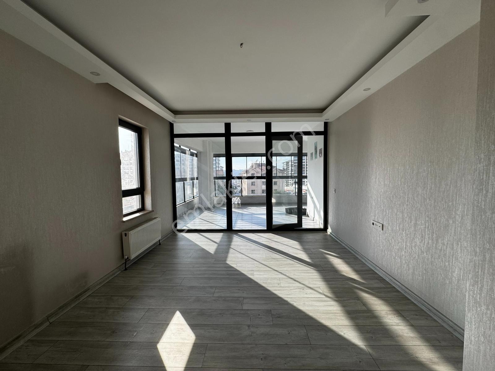 Vip'den Önü Açık Kapalı Garaj Full Yapılı 4+1 Site Dairesi - Görsel 20