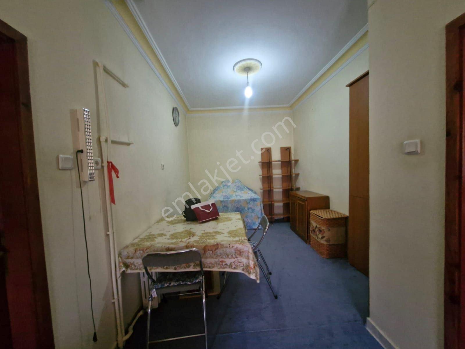 Bahçelievler Mahallesinde Satılık Özel Tasarımlı İçten Dubleks 2+1 Daire - Görsel 5