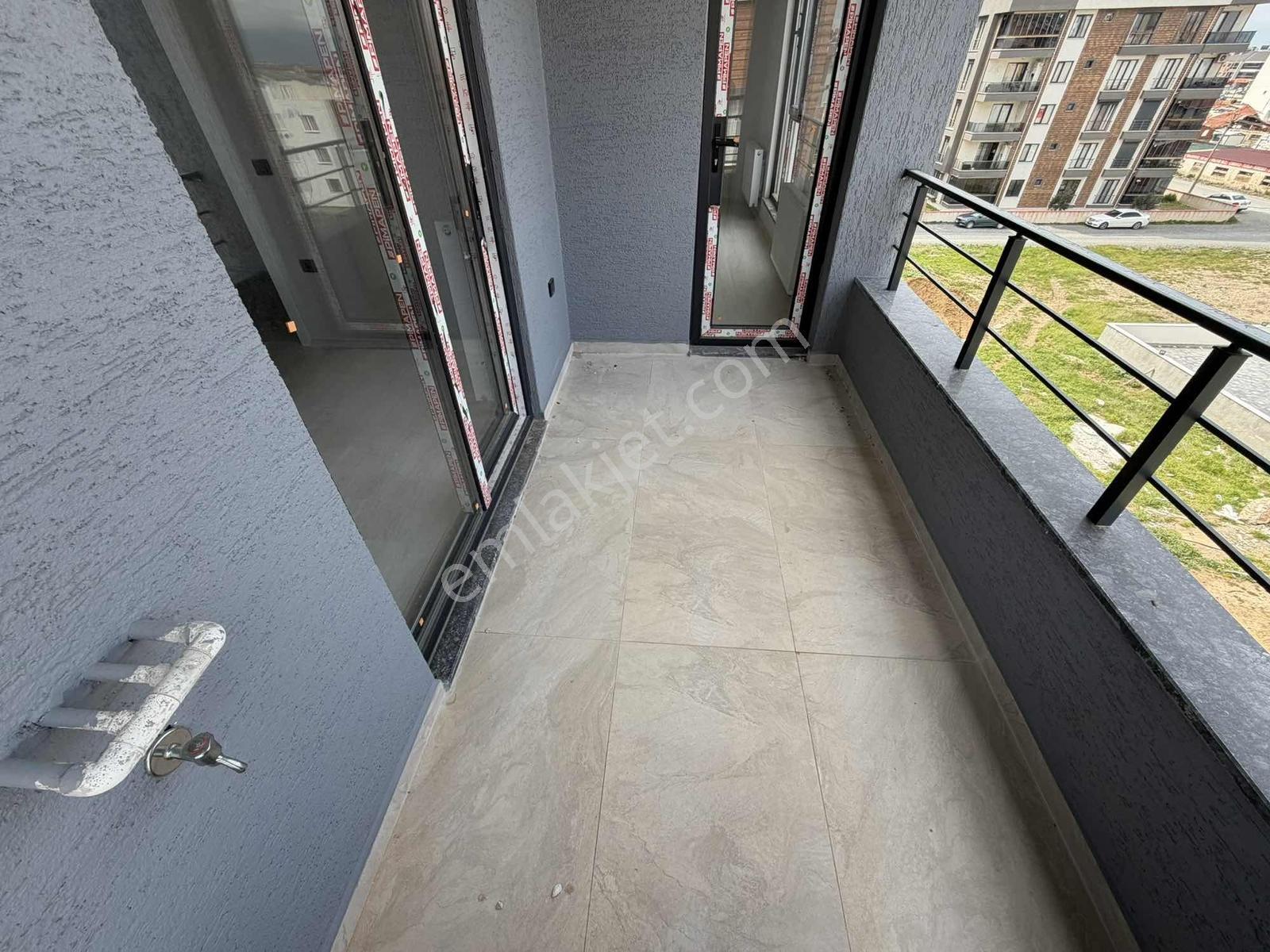 Onmax Cumhuriyet Mahallesi Satılık Sıfır 1+1 60 M2 Ara Kat Daire - Görsel 10