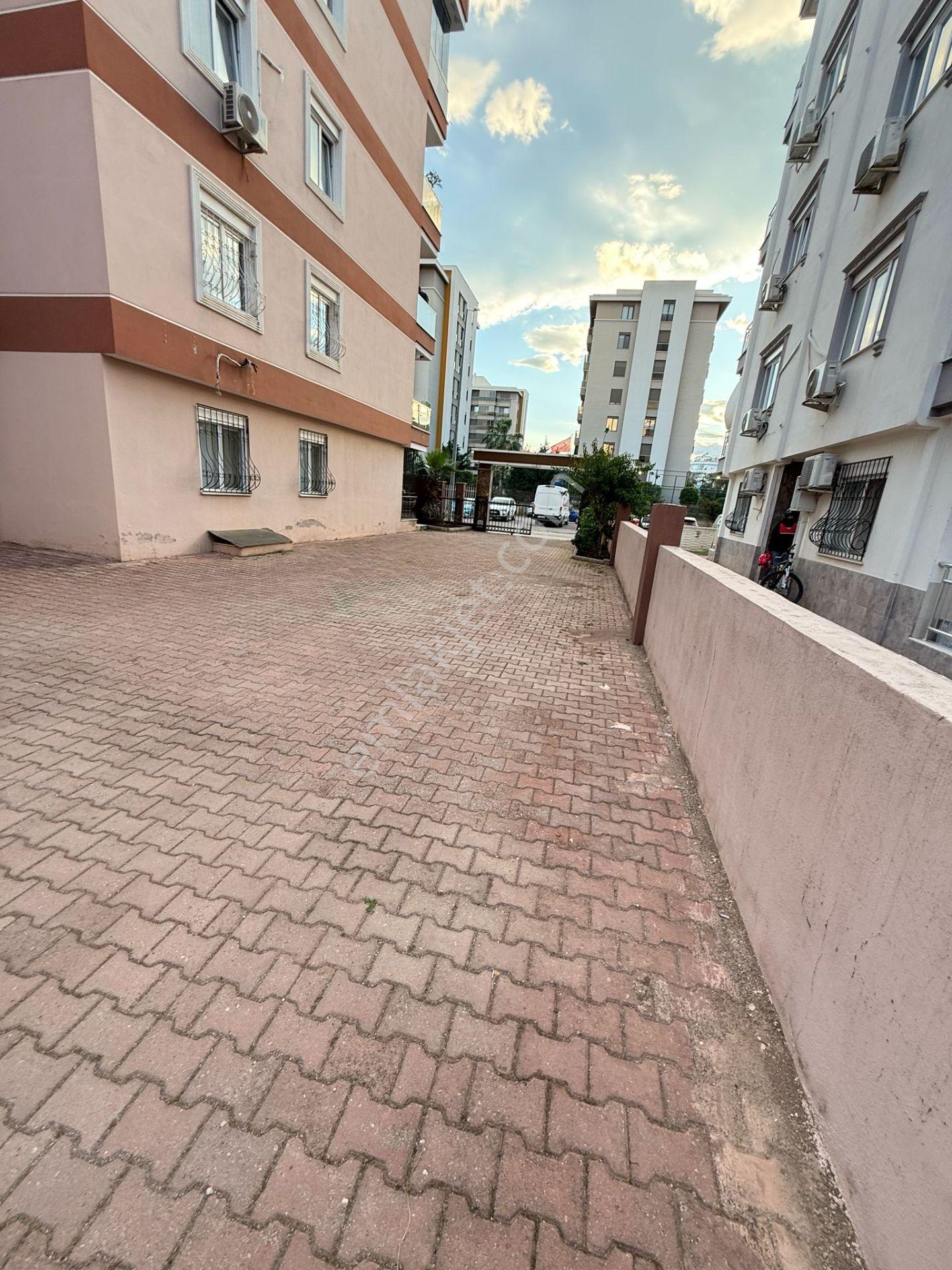 Mevlana Kavşağına Yakın Özel Yapım Önü Full Açık Geniş Lüks 2+1 - Görsel 28