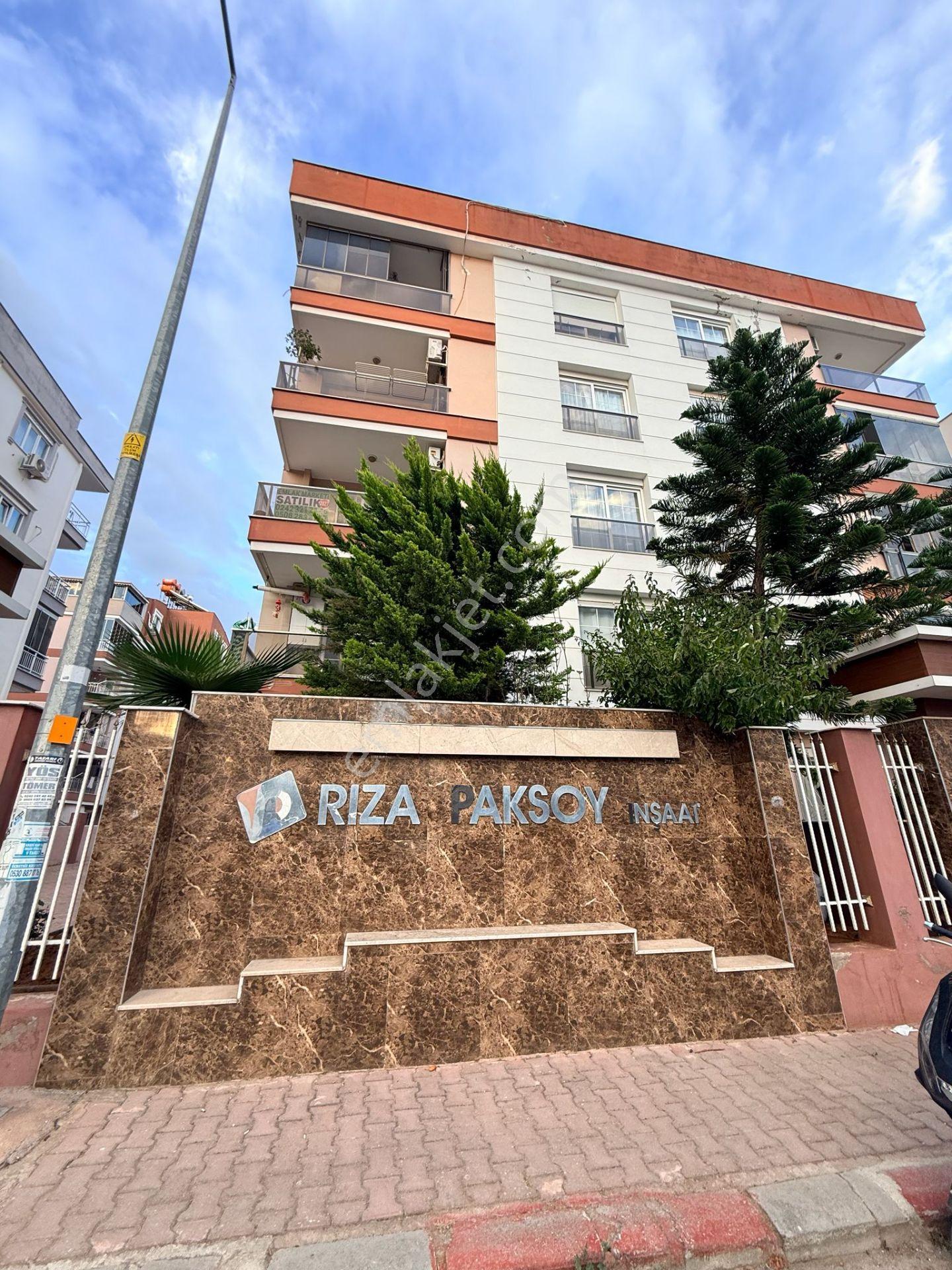 Mevlana Kavşağına Yakın Özel Yapım Önü Full Açık Geniş Lüks 2+1