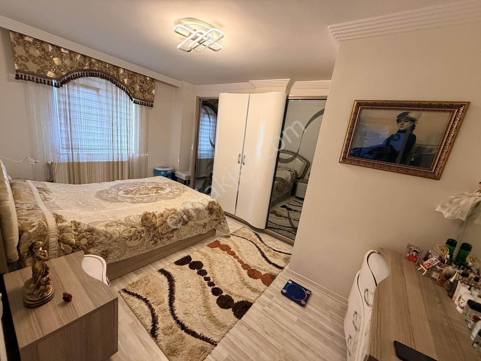 Mevlana Kavşağına Yakın Özel Yapım Önü Full Açık Geniş Lüks 2+1 - Görsel 14
