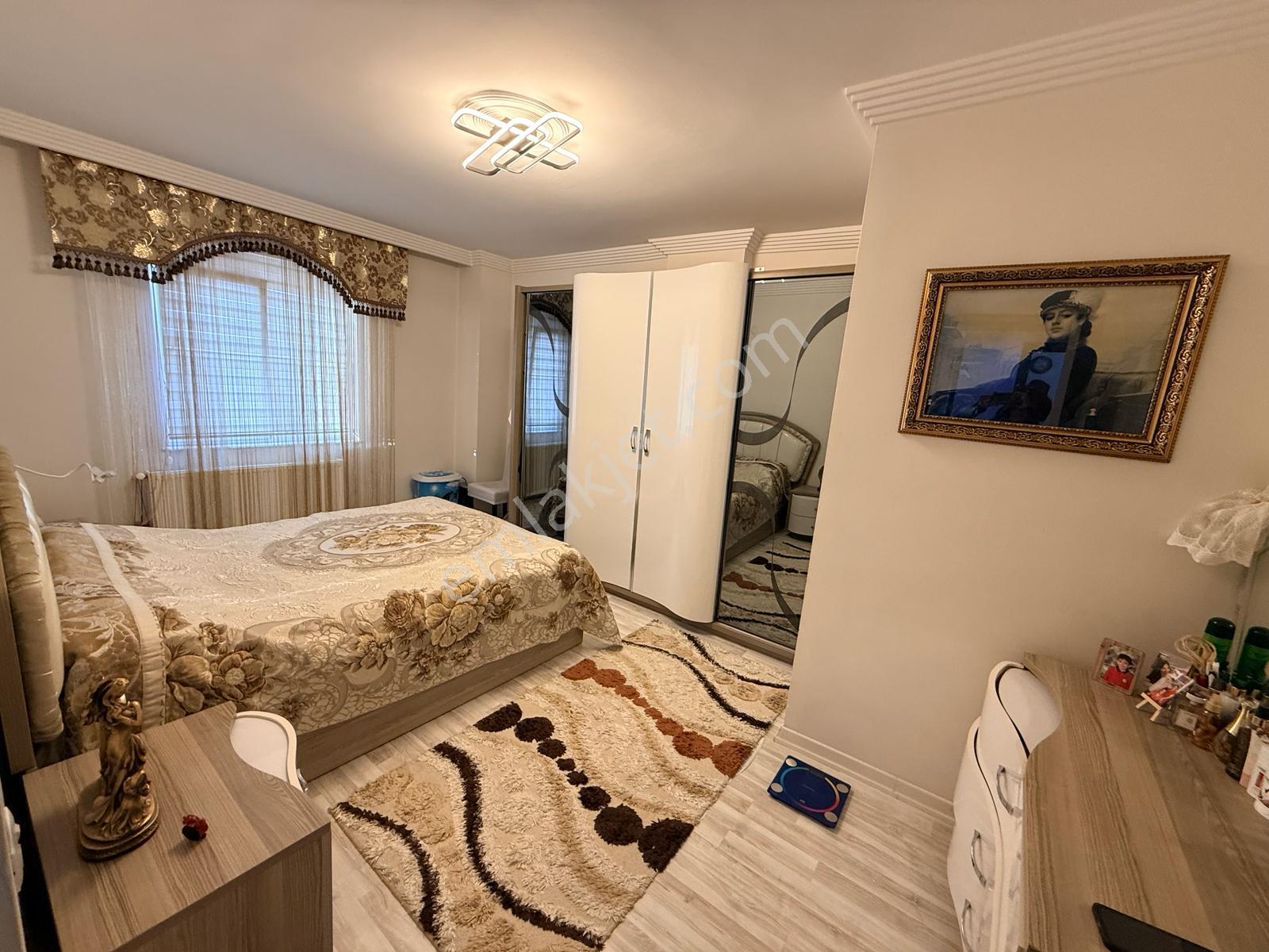 Mevlana Kavşağına Yakın Özel Yapım Önü Full Açık Geniş Lüks 2+1 - Görsel 11
