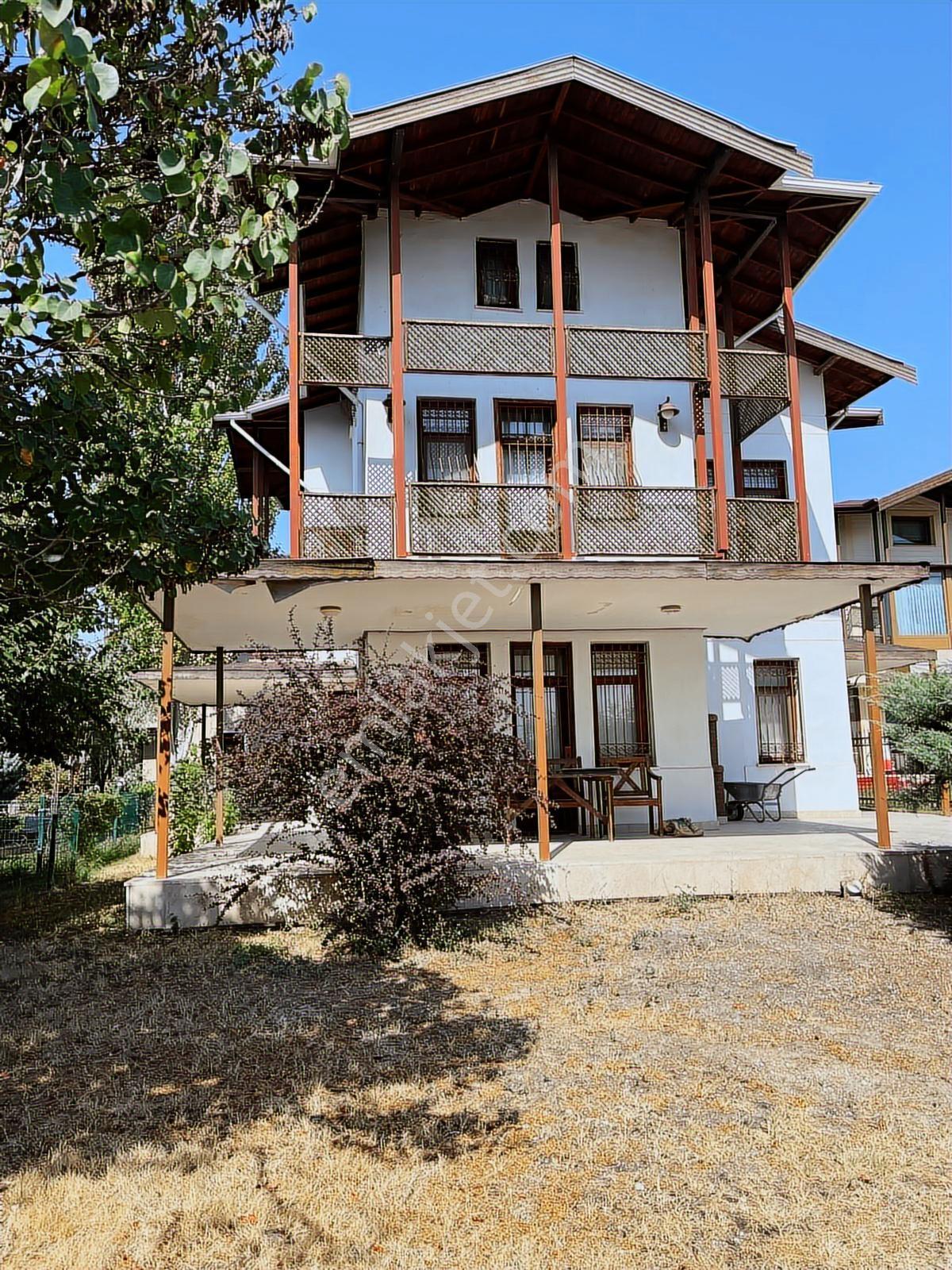Cb Vizyon Sıtkı Şimşek'ten Doktorlar Sitesinde Satılık Villa - Görsel 15