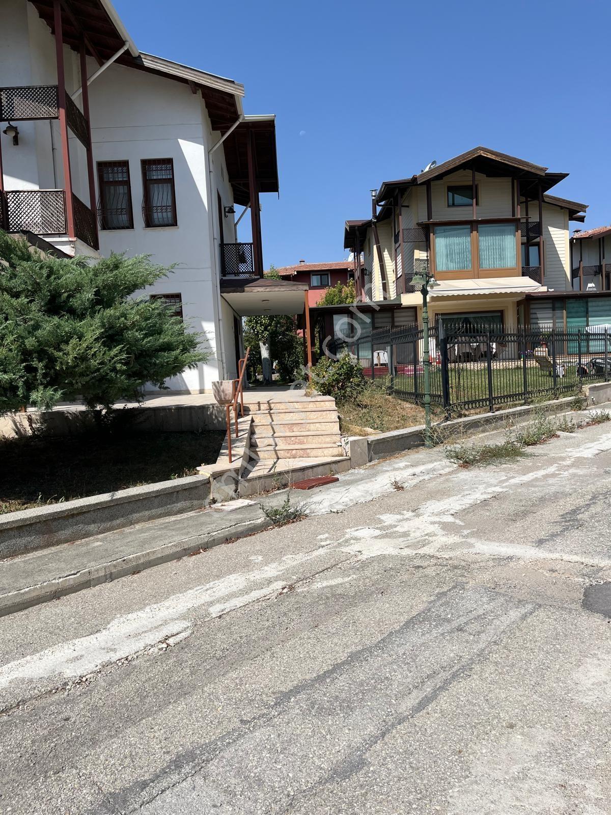 Cb Vizyon Sıtkı Şimşek'ten Doktorlar Sitesinde Satılık Villa - Görsel 33
