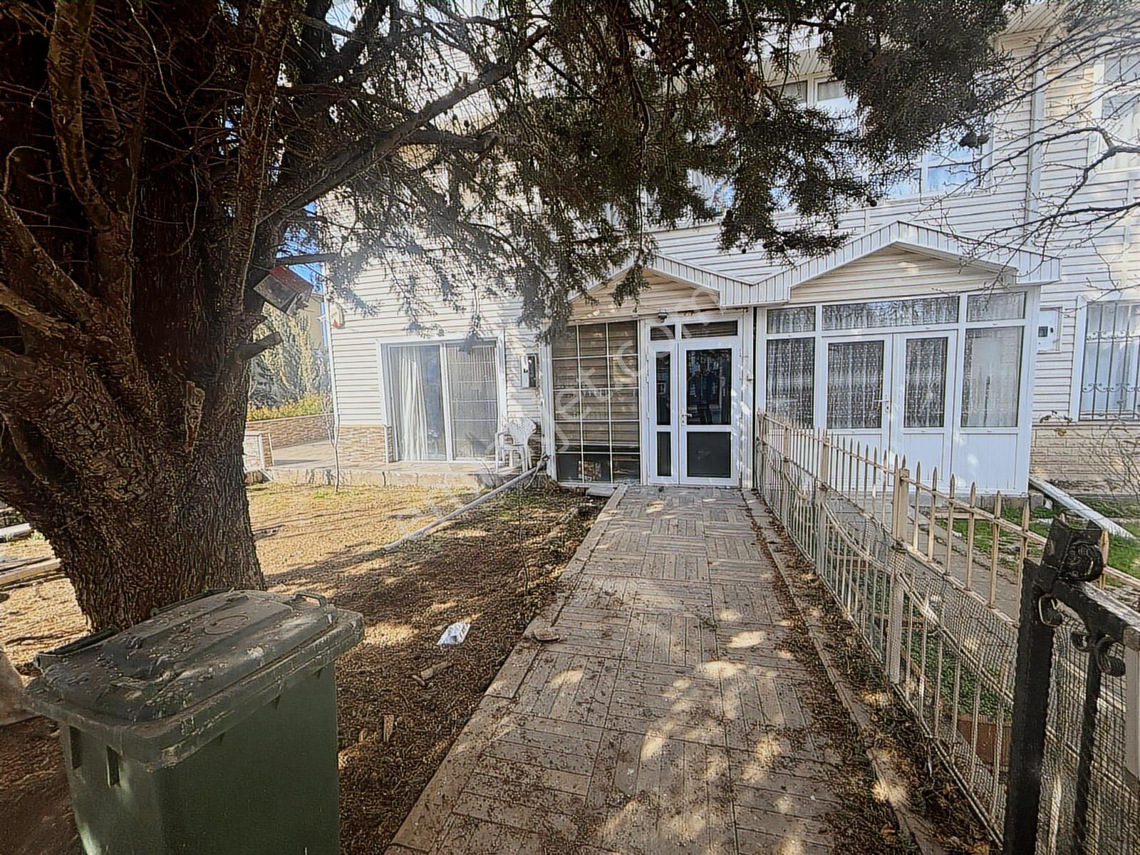 Cb Sıtkı Şimşek'den Gölbaşı Özgür Sitesinde Satılık Villa - Görsel 17