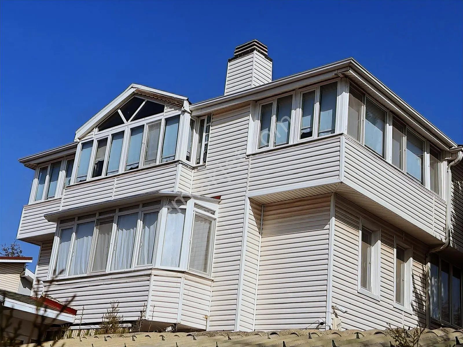 Cb Sıtkı Şimşek'den Gölbaşı Özgür Sitesinde Satılık Villa