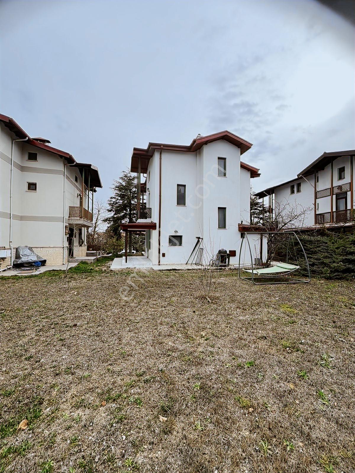 Cb Sıtkı Şimşek'ten Doktorlar Sitesinde Tamamen Yenilenmiş Villa - Görsel 32